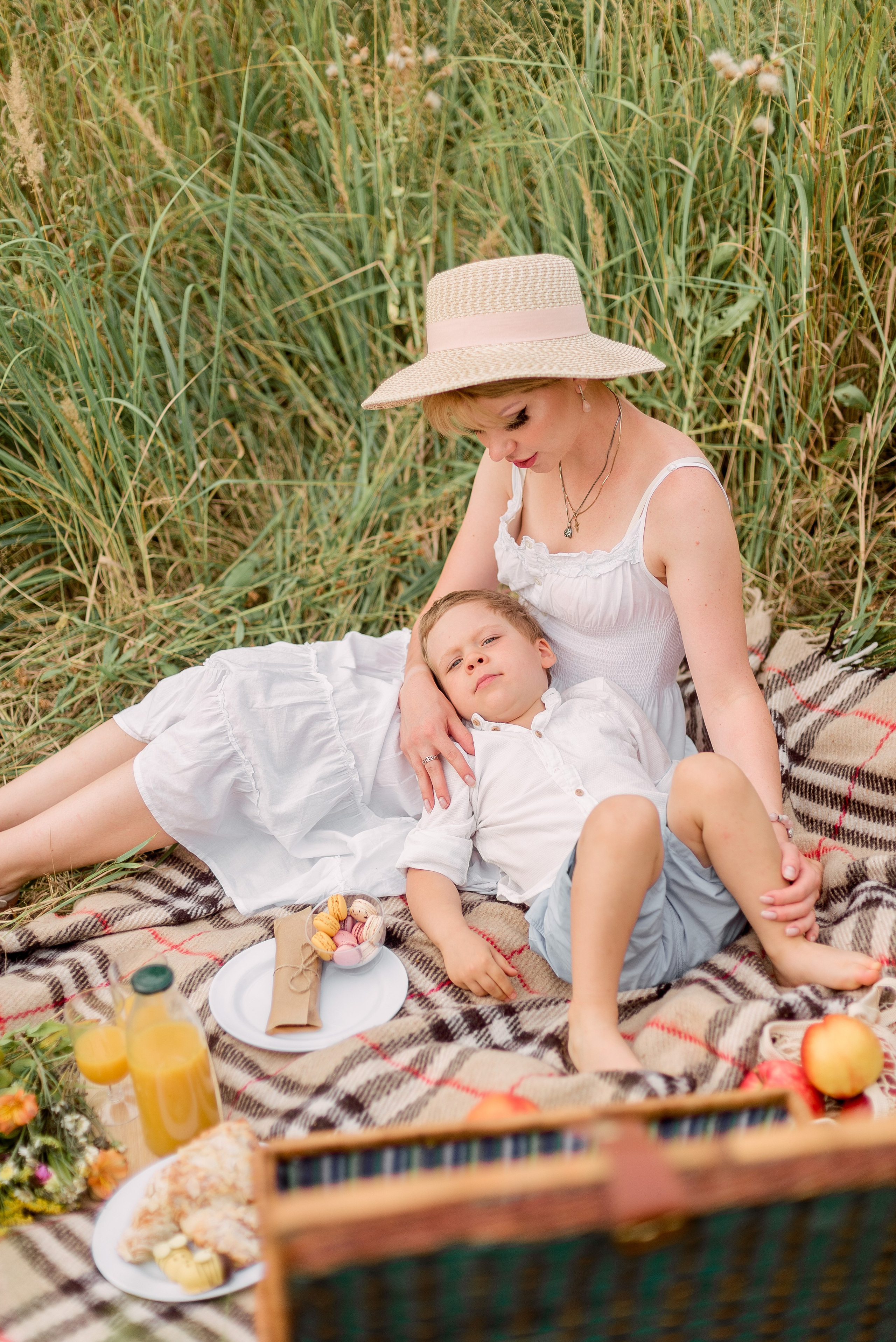 В поле. Фотограф Юлия Попова