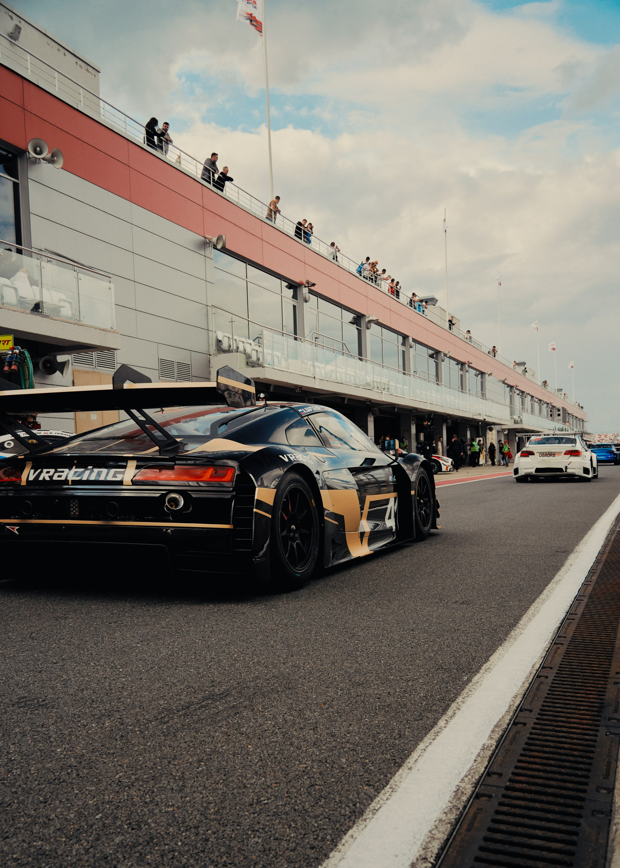 REC 2025. Автомобильный и коммерческий фотограф Москва