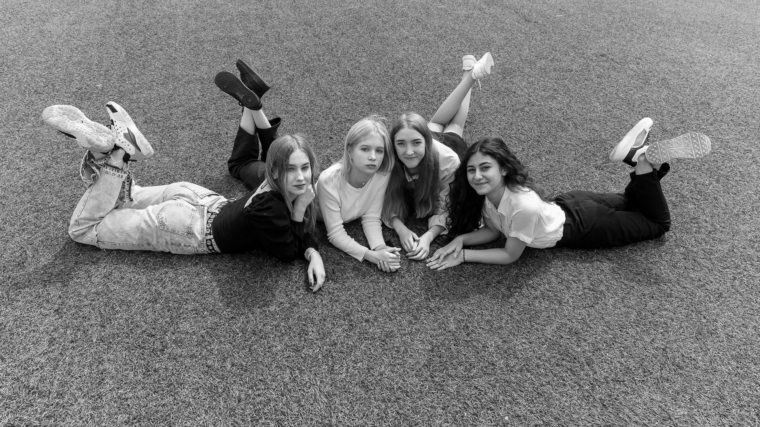 9 класс — горизонтальные альбомы. ТВОЯ ШКОЛЬНАЯ ИСТОРИЯ — фотограф Юлия Федосеева