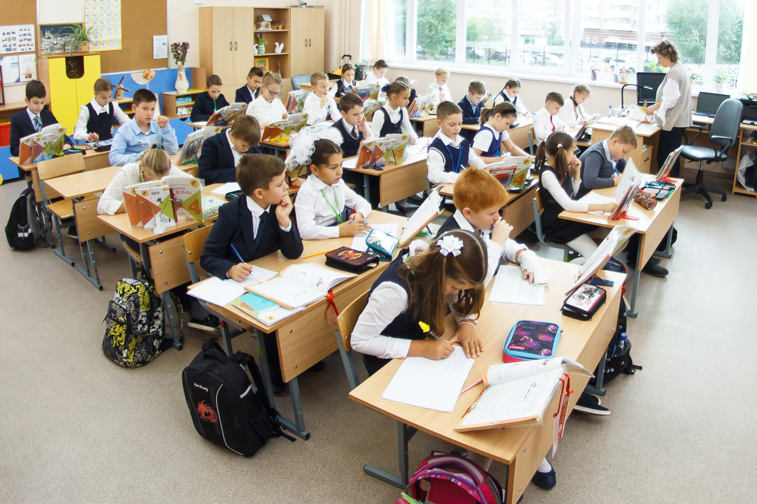 2018 — 37 школа — 4В. ТВОЯ ШКОЛЬНАЯ ИСТОРИЯ — фотограф Юлия Федосеева