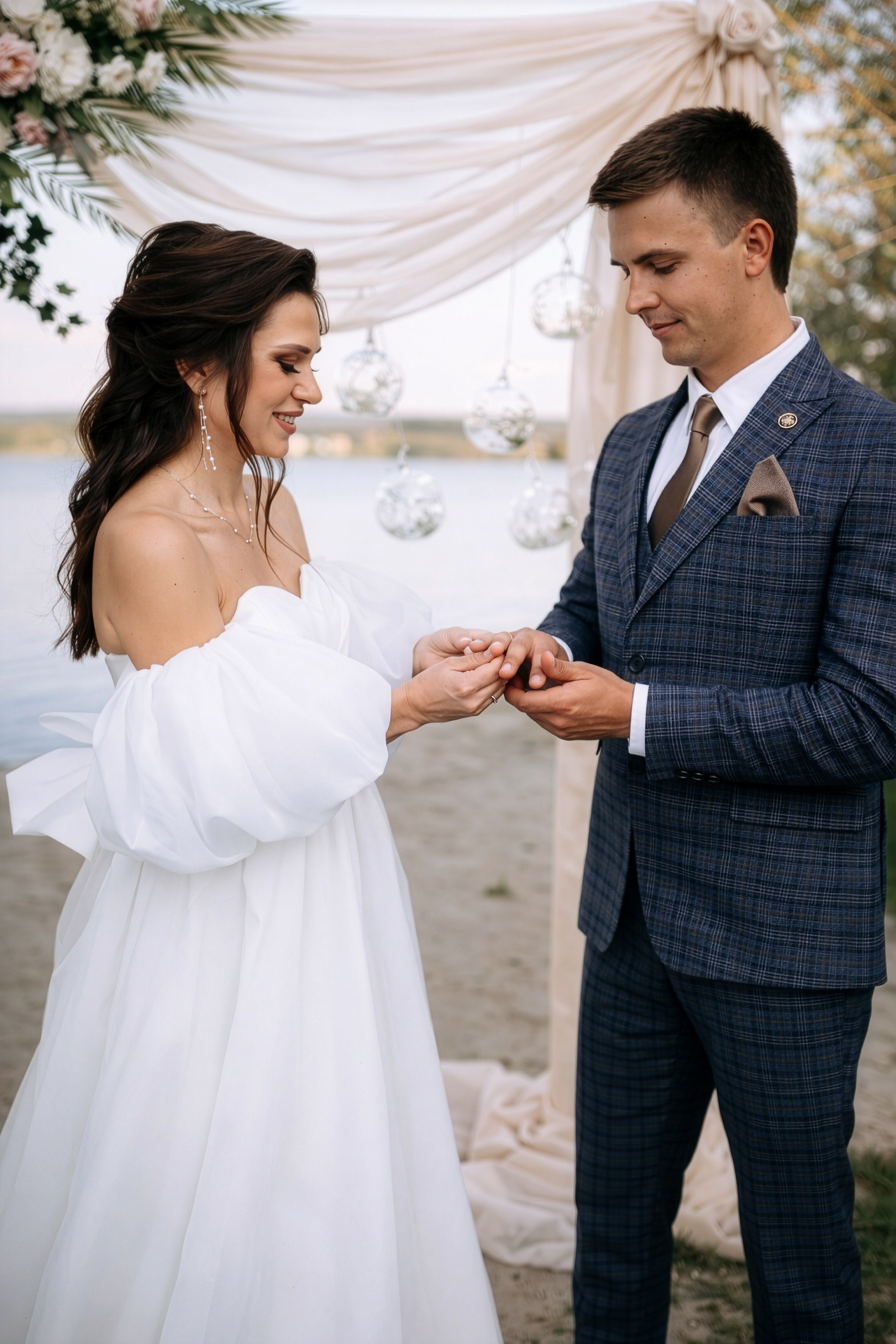 Свадебный фотограф в Екатеринбурге — Полный день Юрия и Эллы в загородном отеле. Фотограф Дмитрий Судаков — Свадебная и репортажная съемка в Екатеринбурге и Москве