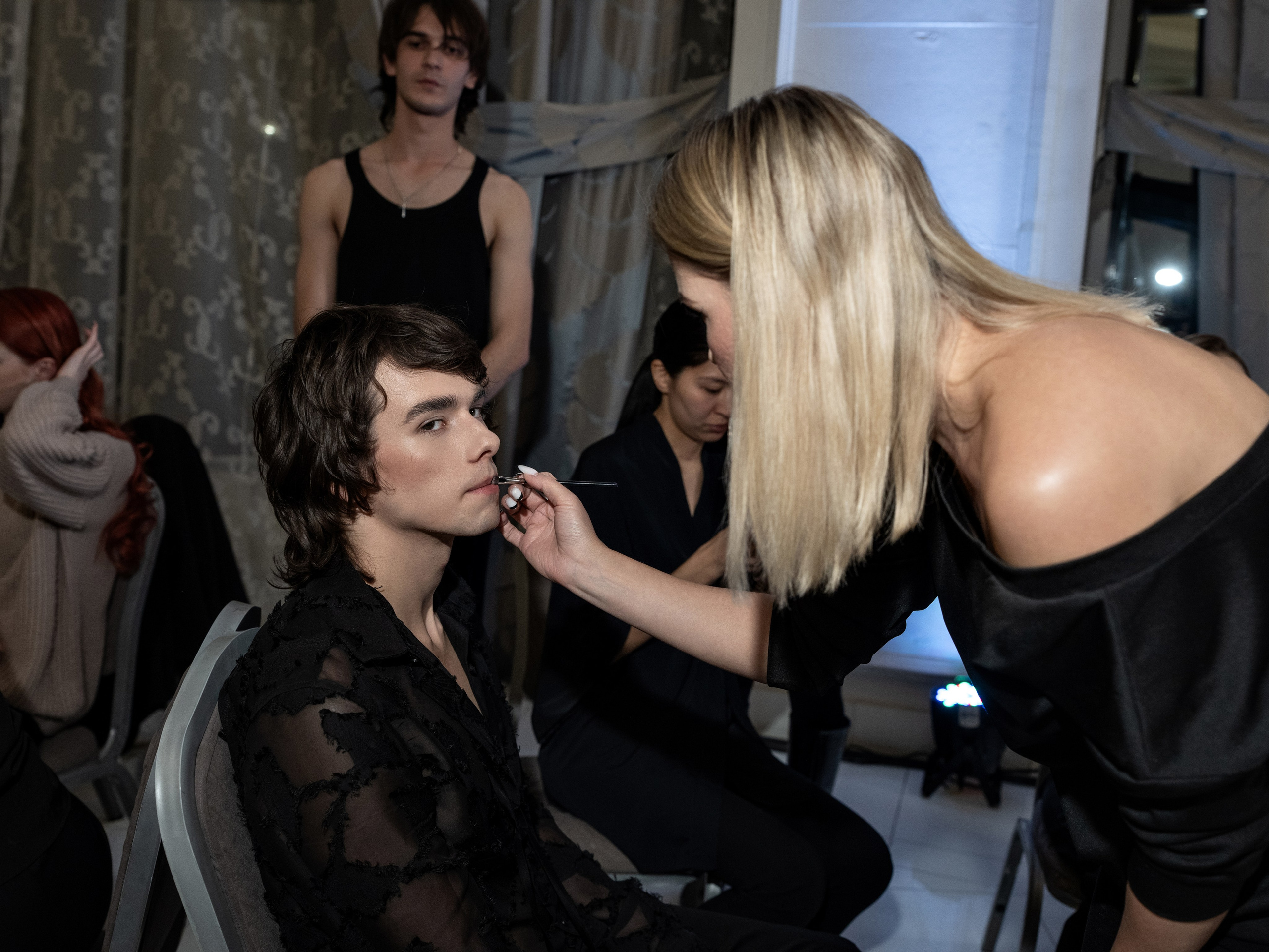 Backstage. Сайт Алматинского НЮ АРТ, будуар и фэшн фотографа Дениса Карпенко