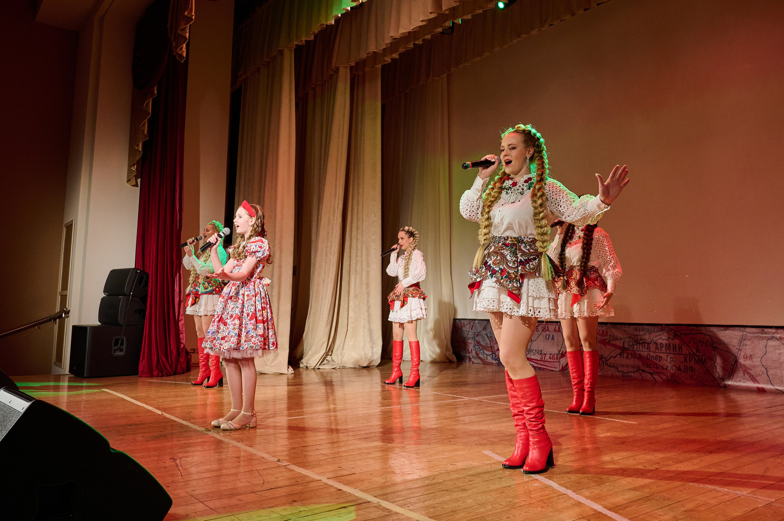 Веста в Кабардинке. Жизнь курорта Кабардинка в фотографиях