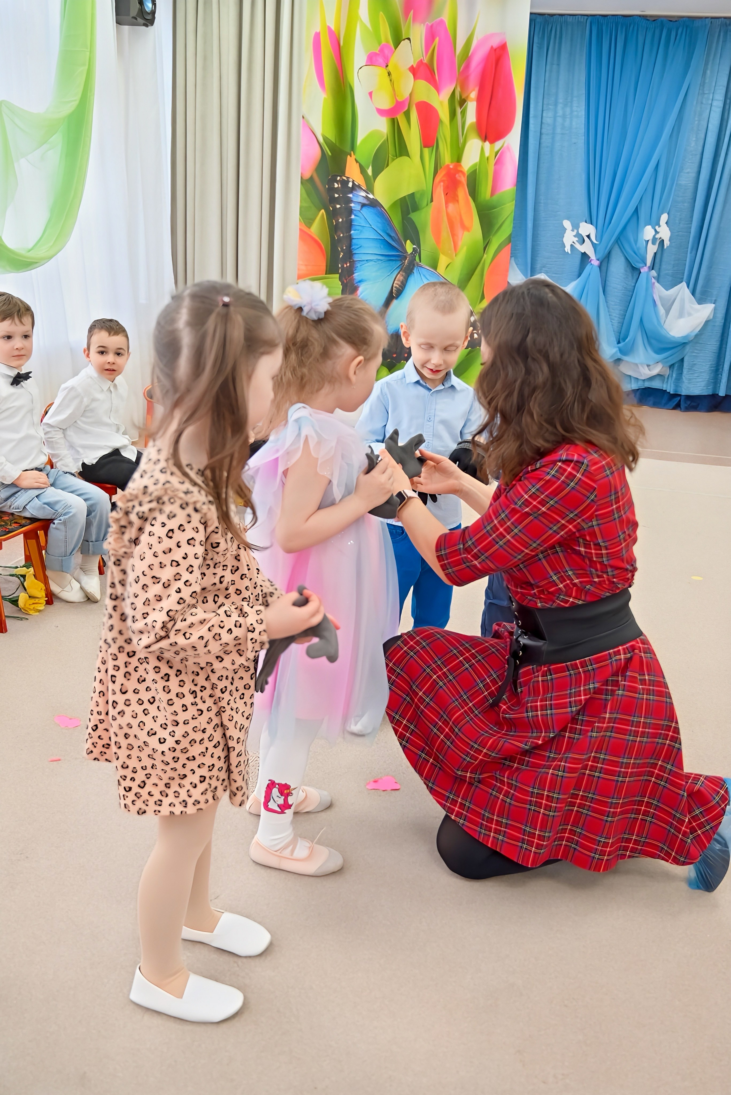 Праздник в группе «Дружная семейка». Семейный и детский фотограф Москва