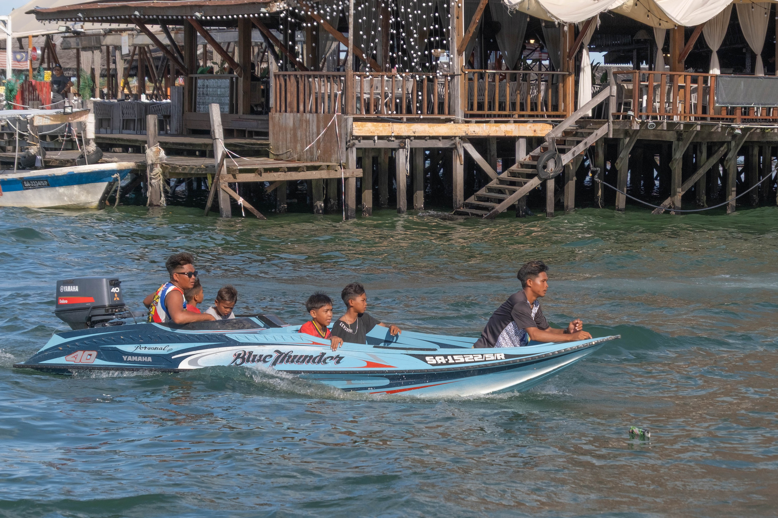 Остров Борнео, город Семпорна. Причал и рынок. Фотографии из путешествий