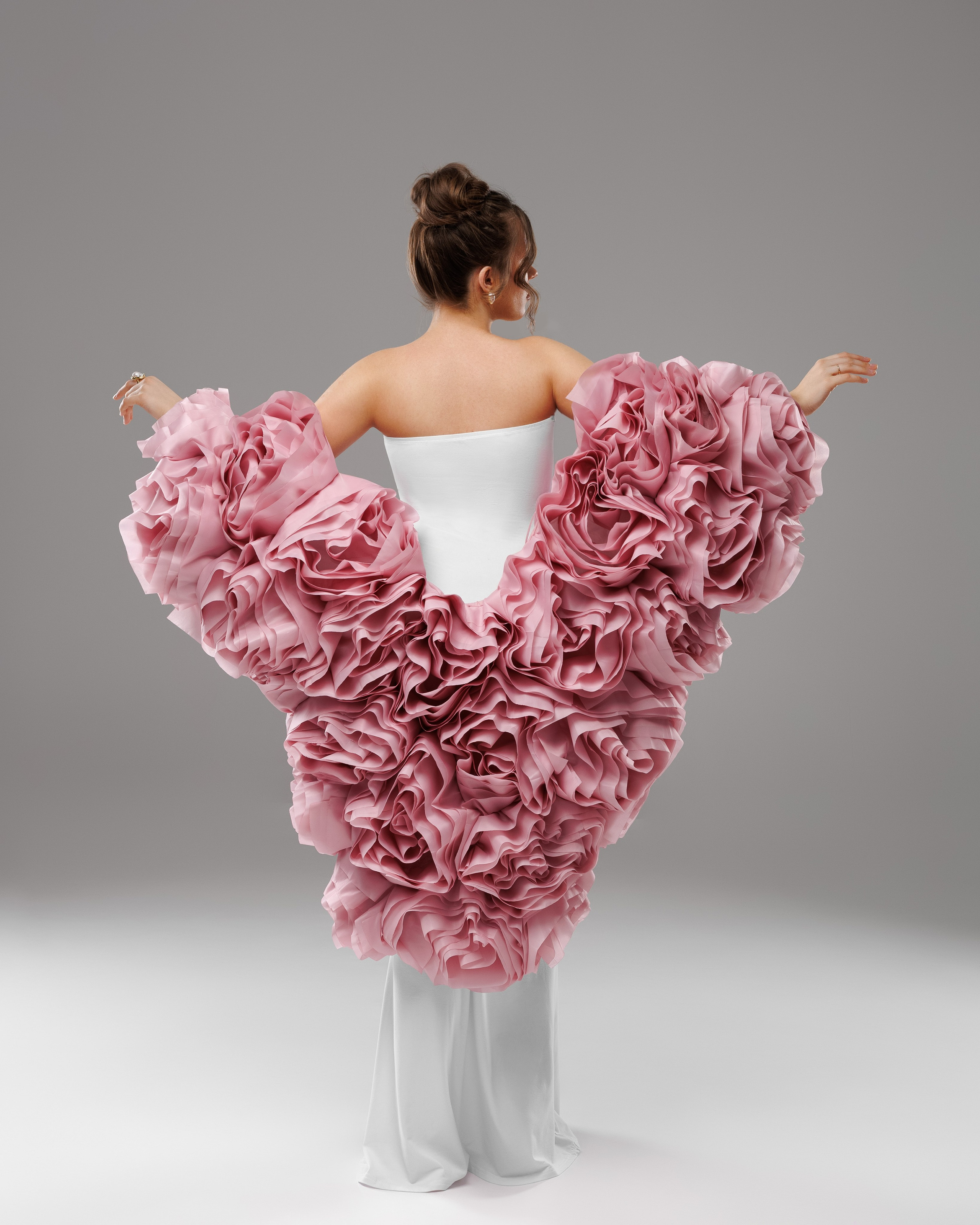 Фотосессия беременности в Оренбурге — на циклораме, с гардеробом | Наталья Миронова