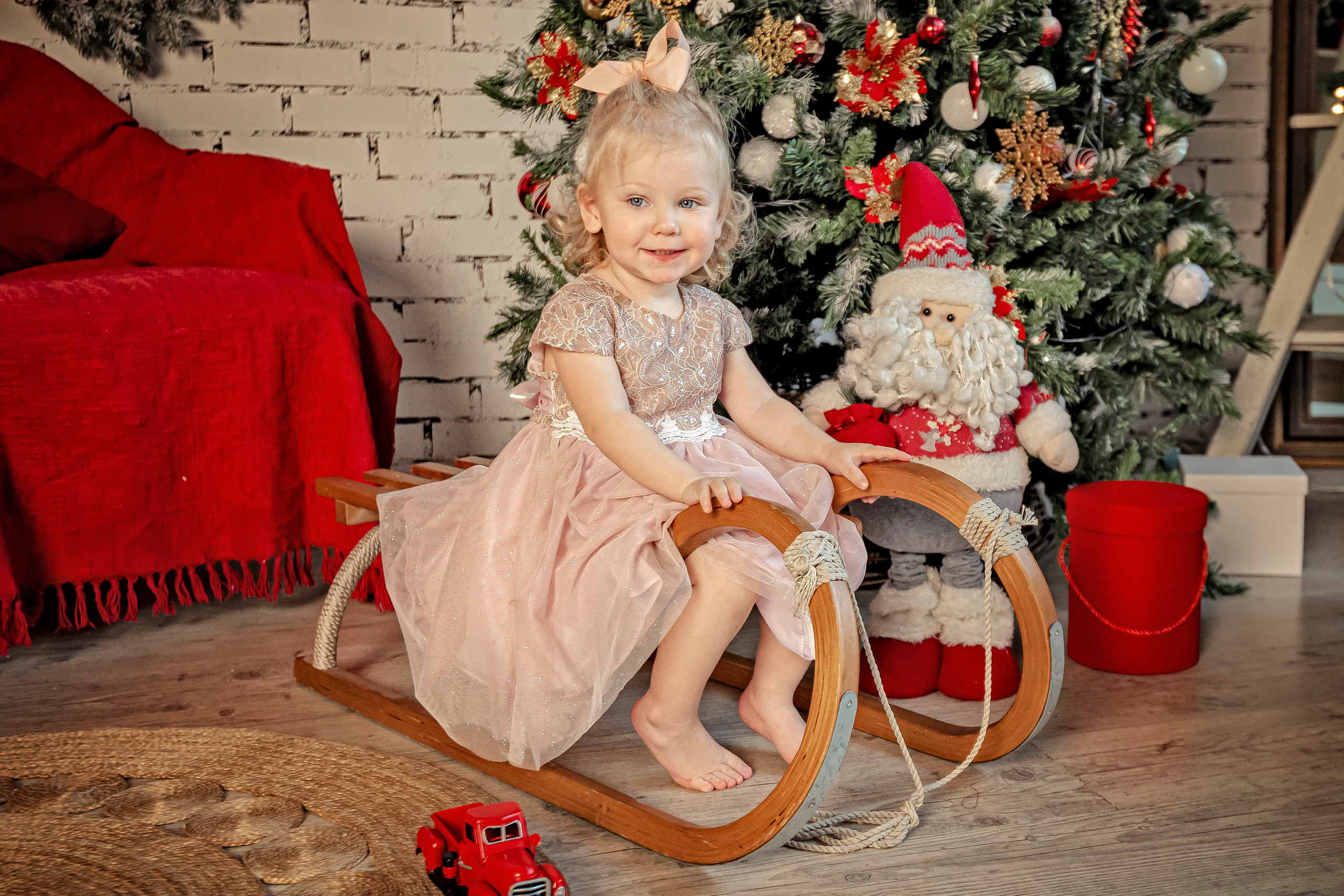 Детская фотосессия в новогодней фотостудии. Свадебный фотограф Наталья Немцева в Санкт-Петербурге