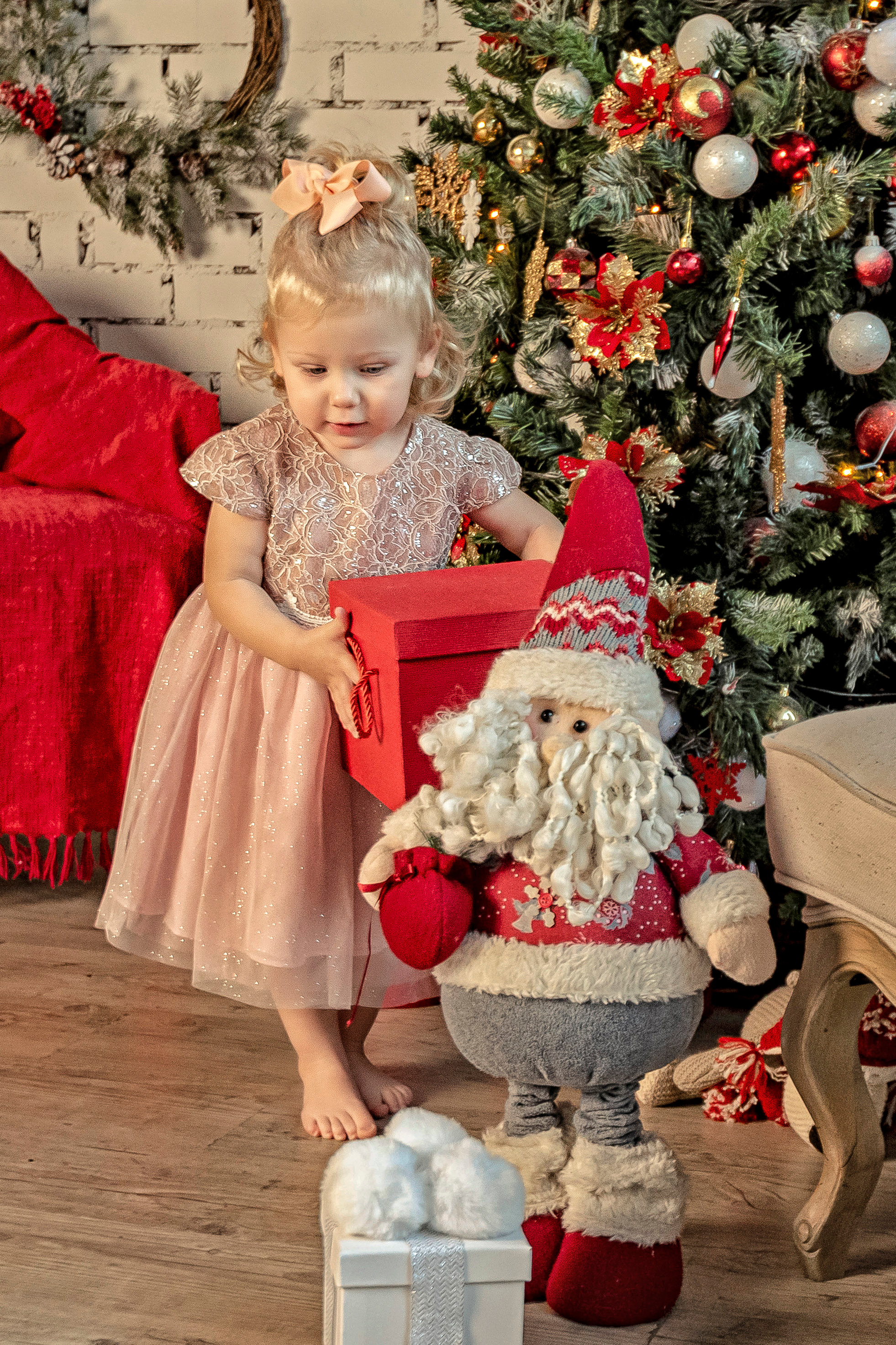 Детская фотосессия в новогодней фотостудии. Свадебный фотограф Наталья Немцева в Санкт-Петербурге