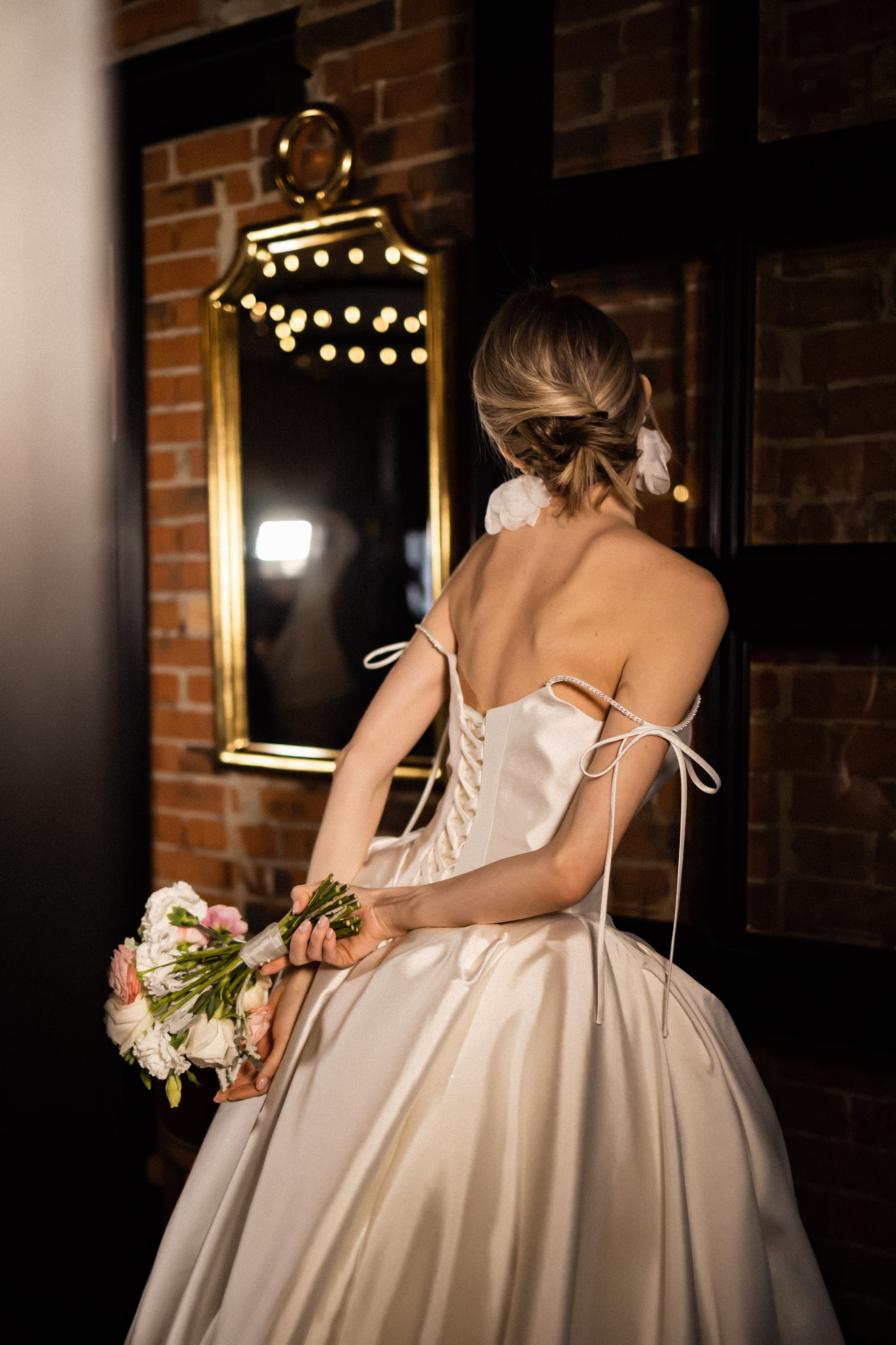 Свадебная в ресторане. Фотограф Арина Шмакова