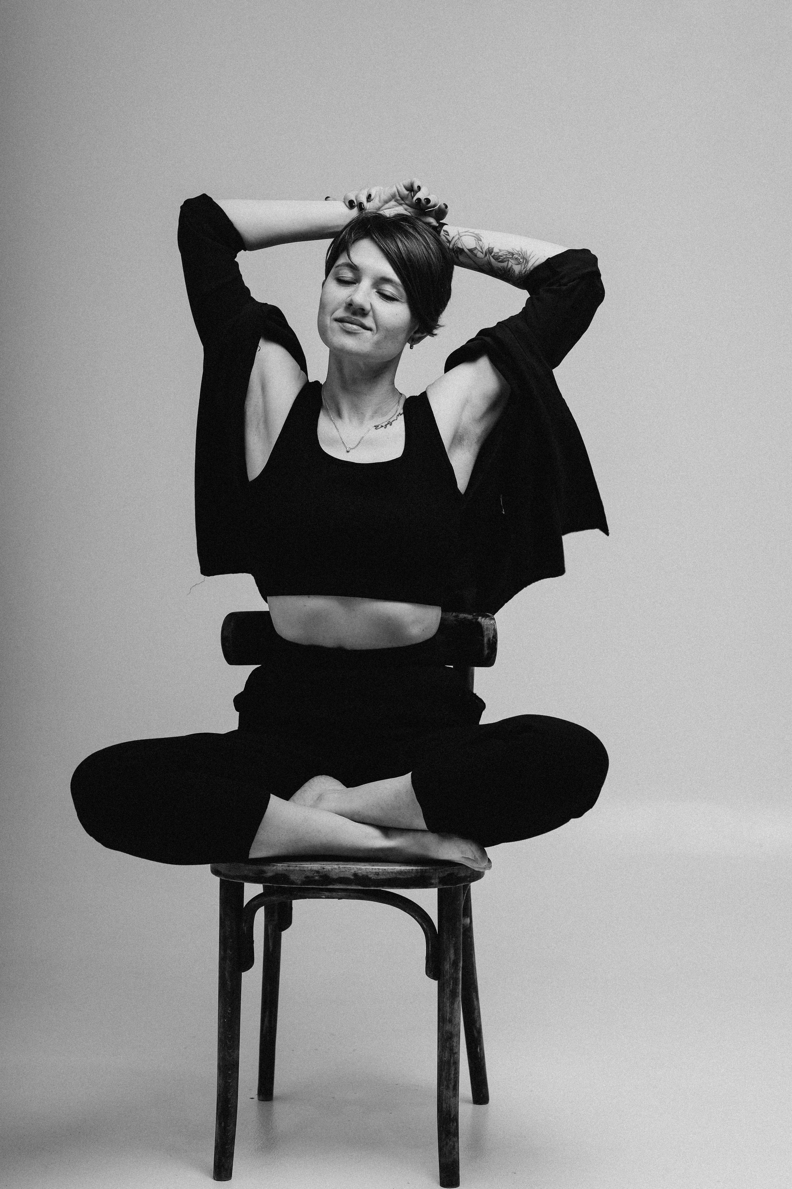 ЧБ. Фотограф в Жезказгане. Графический дизайнер