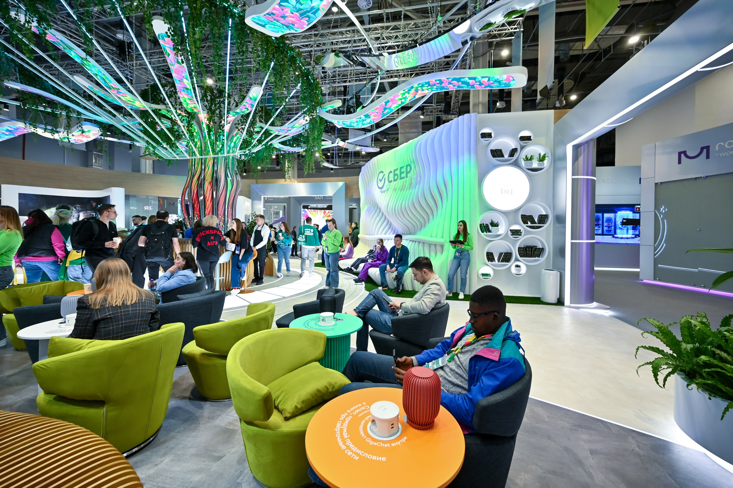 Фотоотчет для партнерской интеграции Сбербанк на ВМФ в Сириус 2024. Репортажный фотограф в Красной Поляне и Сочи Павлюченко Екатерина