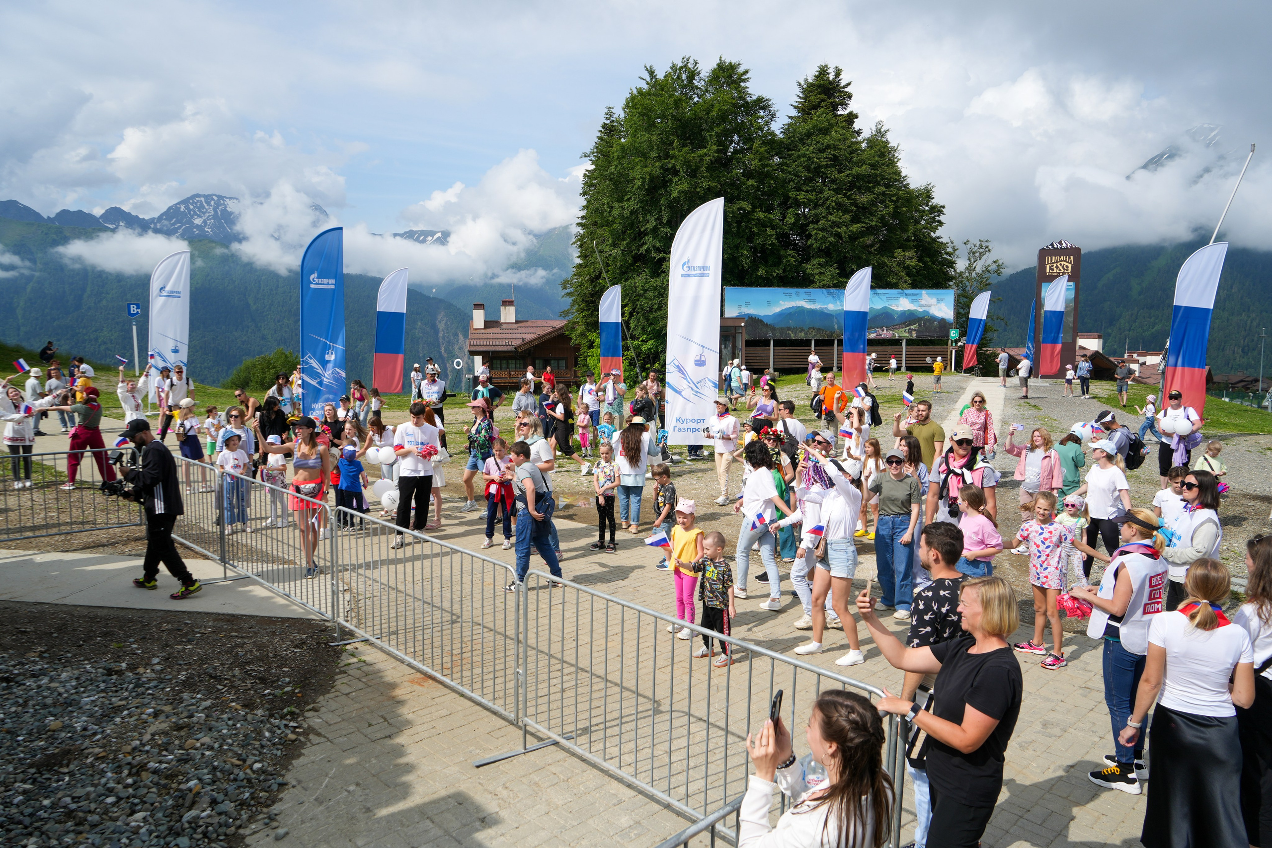 День России на курорте Газпром 2023. Репортажный фотограф в Красной Поляне и Сочи Павлюченко Екатерина