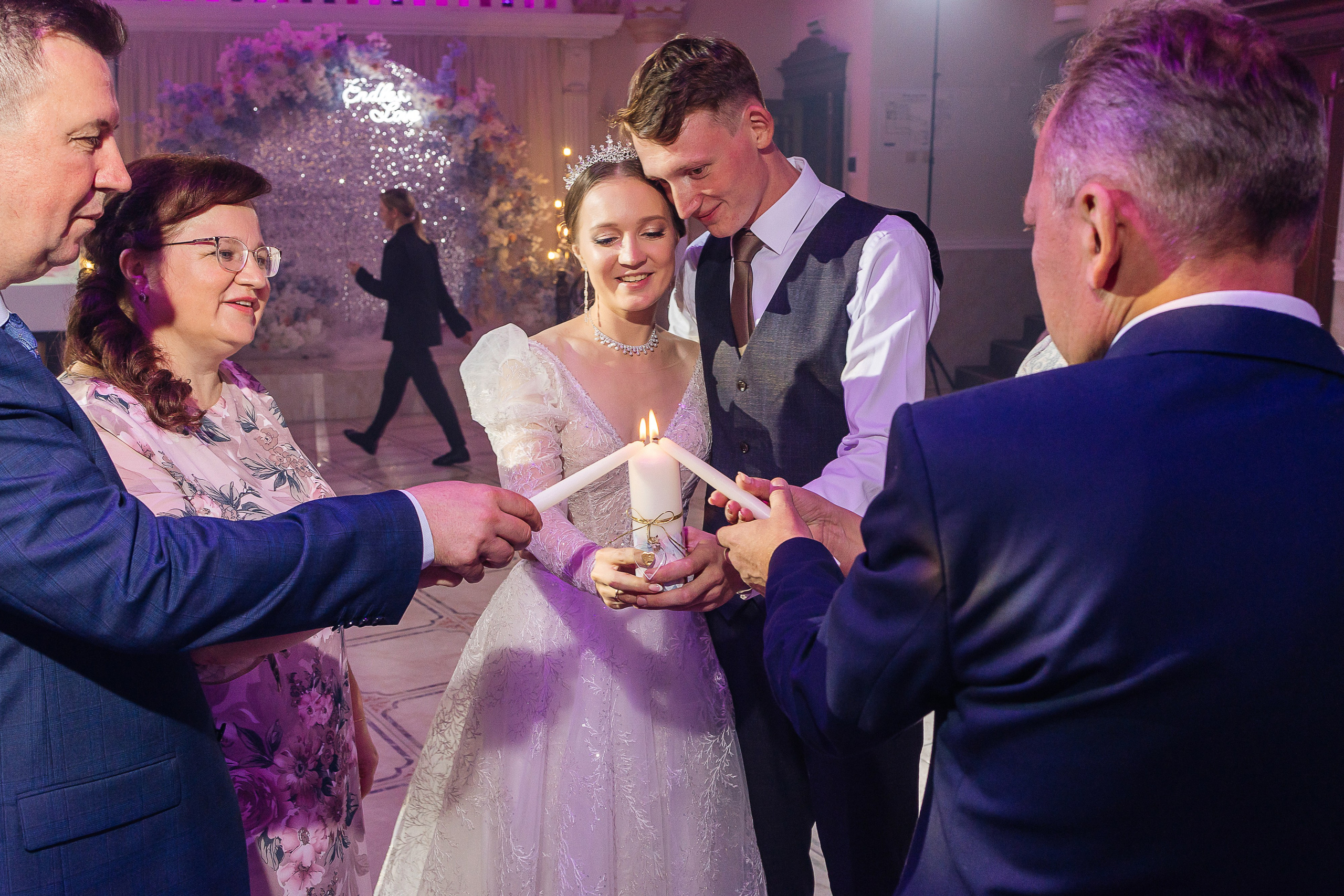 Романтическое утро невесты. Олег Сверчков | Свадебный фотограф Вологда