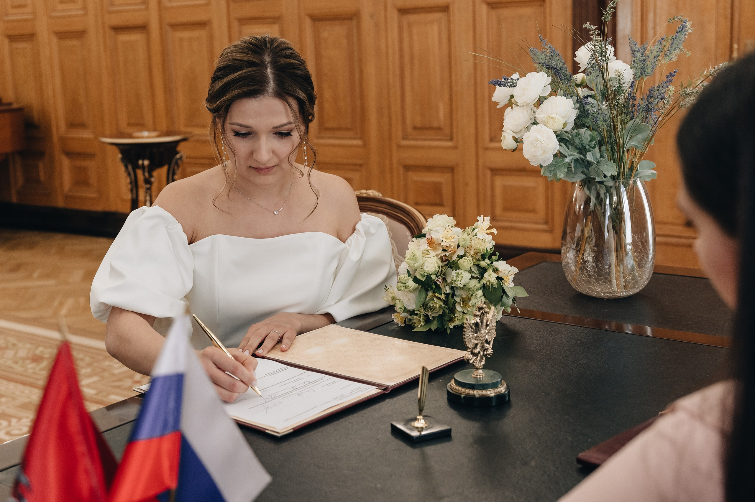 Свадебная фотосессия в Грибоедовском ЗАГСе. Портретный фотограф Москва Светлана Кашура