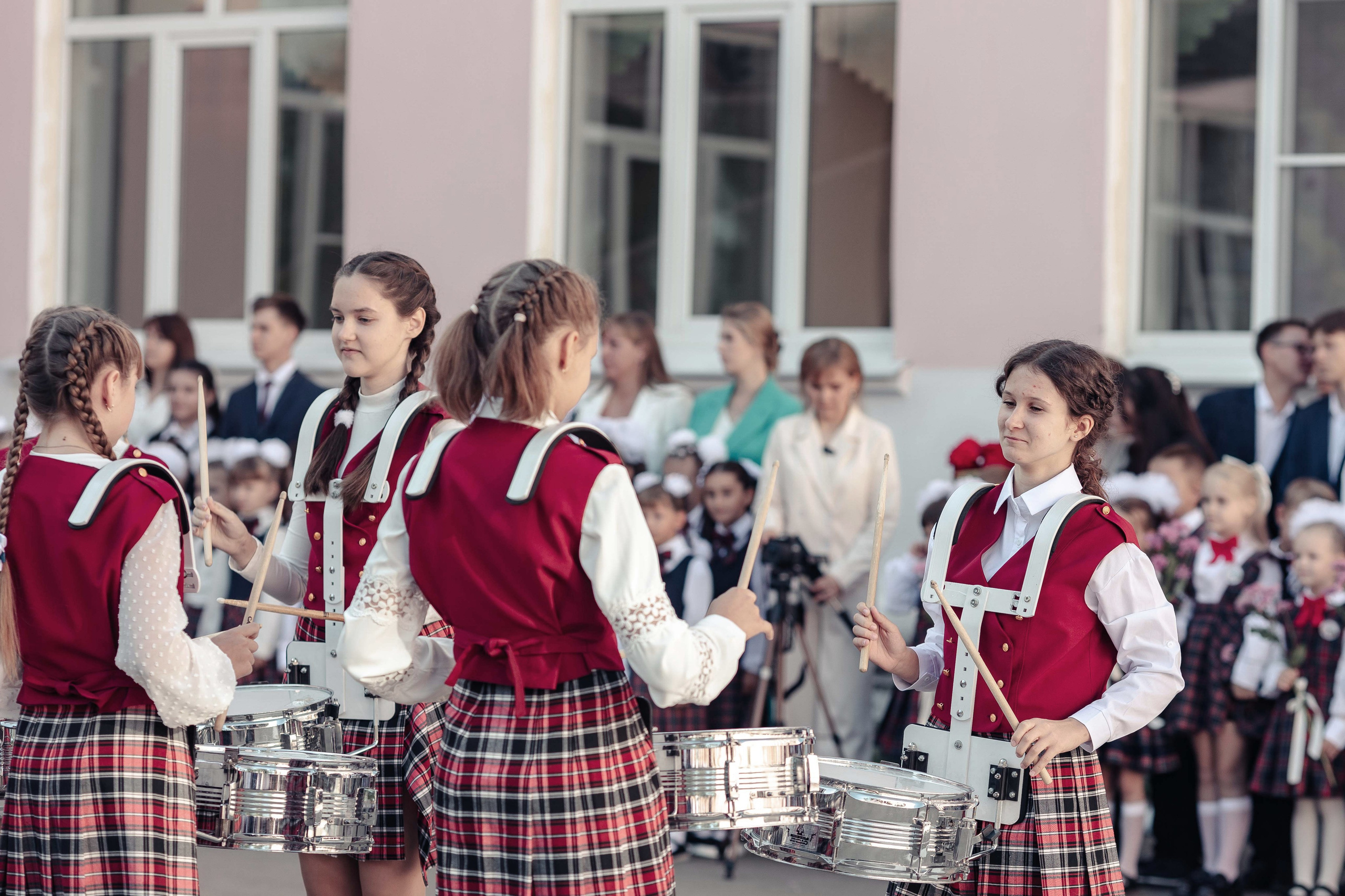 Фотограф первое сентября Нижний Новгород. Алексей Шаров — свадебный и репортажный фотограф в Нижнем Новгороде