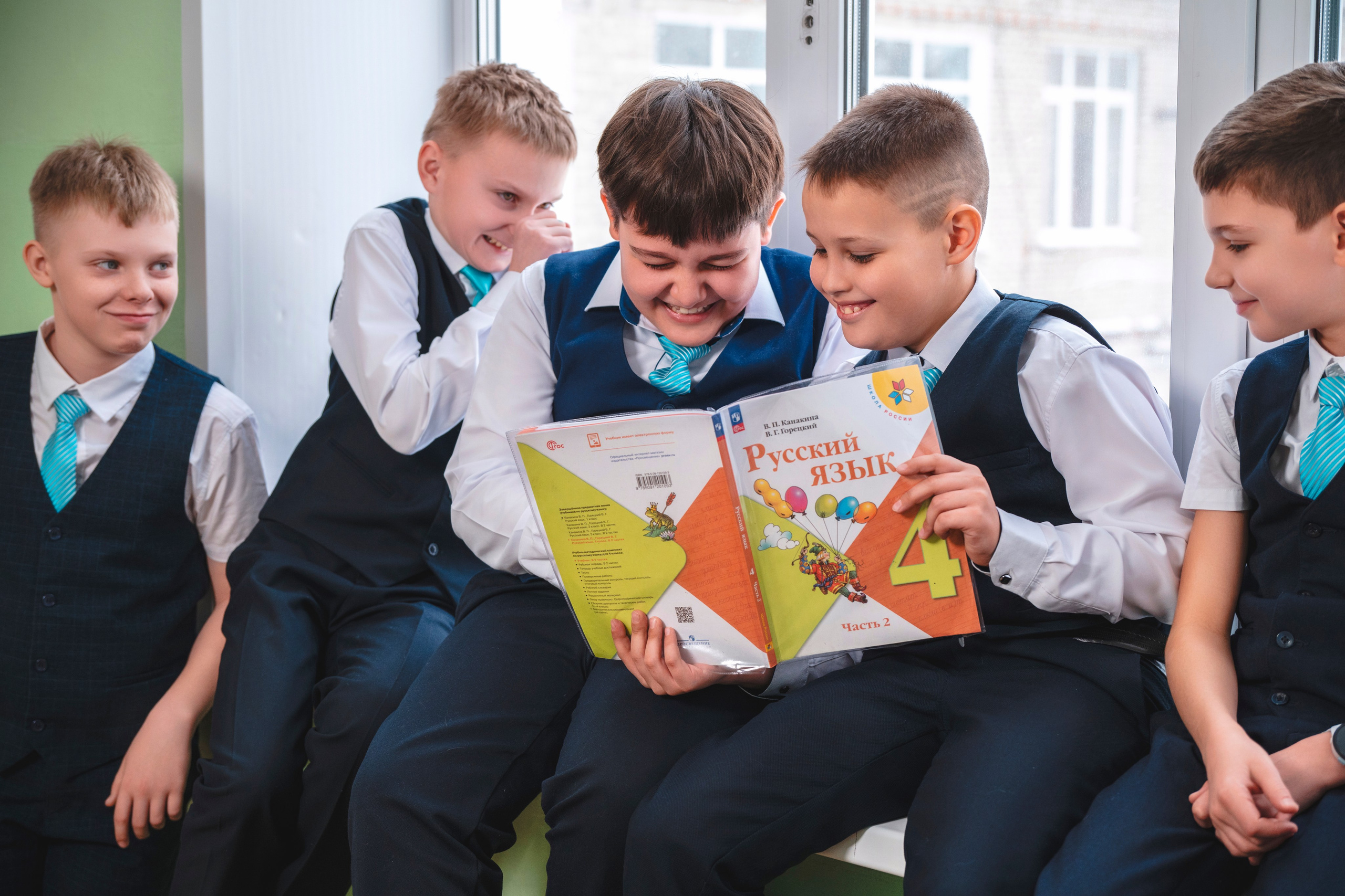 Выпускной Классбук 4Г. Фотограф самых запоминающихся моментов Вашей жизни