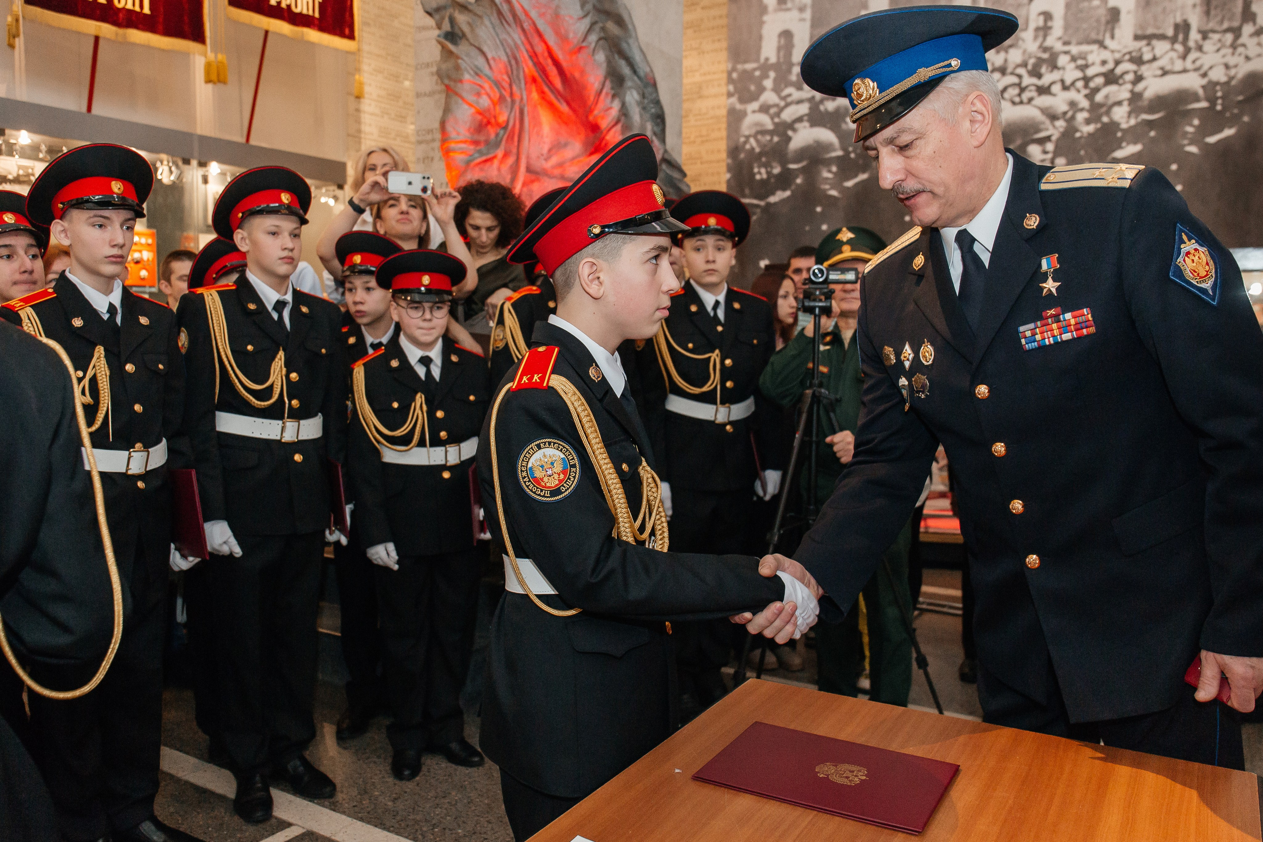 Фотограф на присягу. Присяга в музее Вооруженных сил. Фото Радости. Свадебный и семейный фотограф в Москве Юлия Самойлова