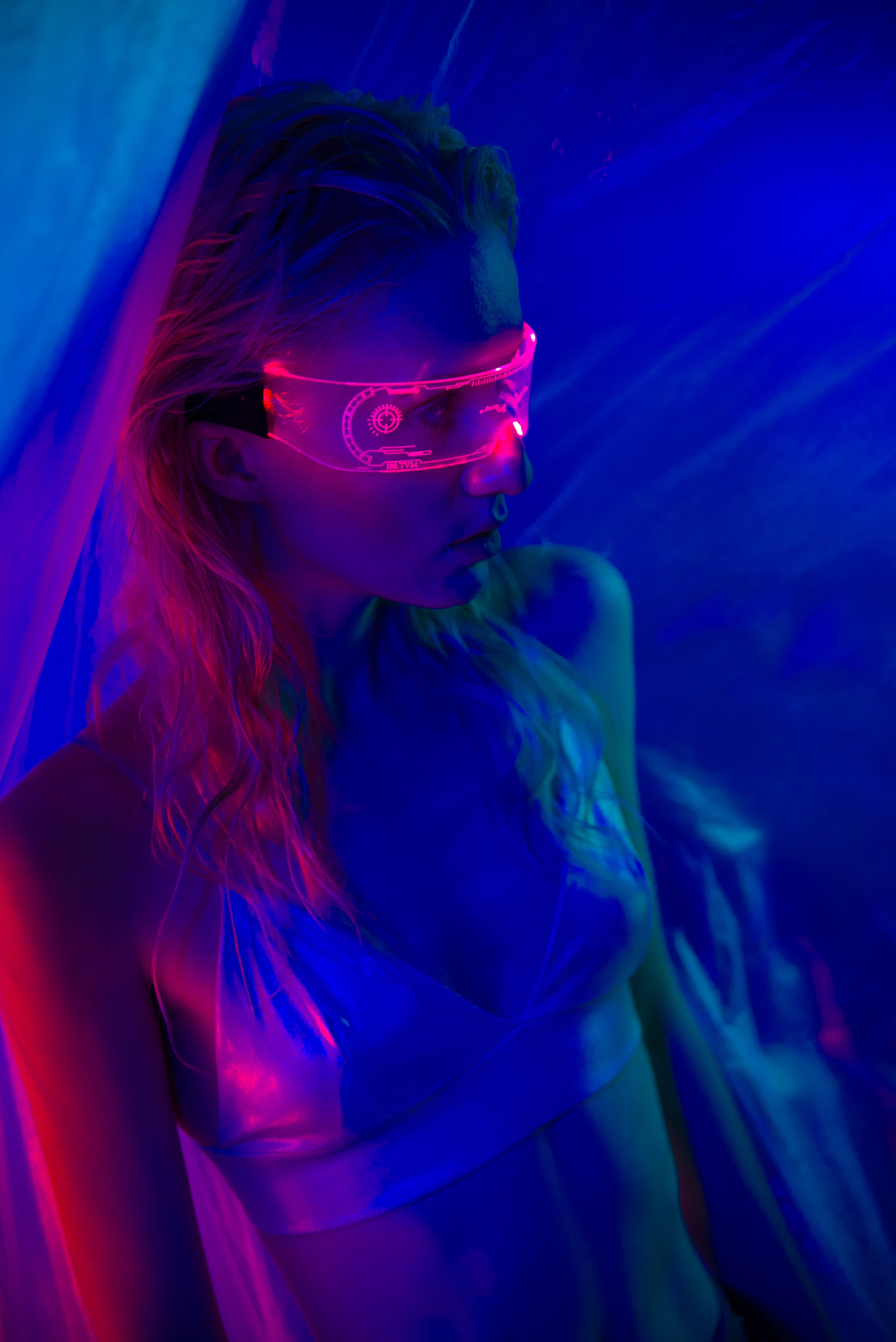 Мария Тихонова. Неон