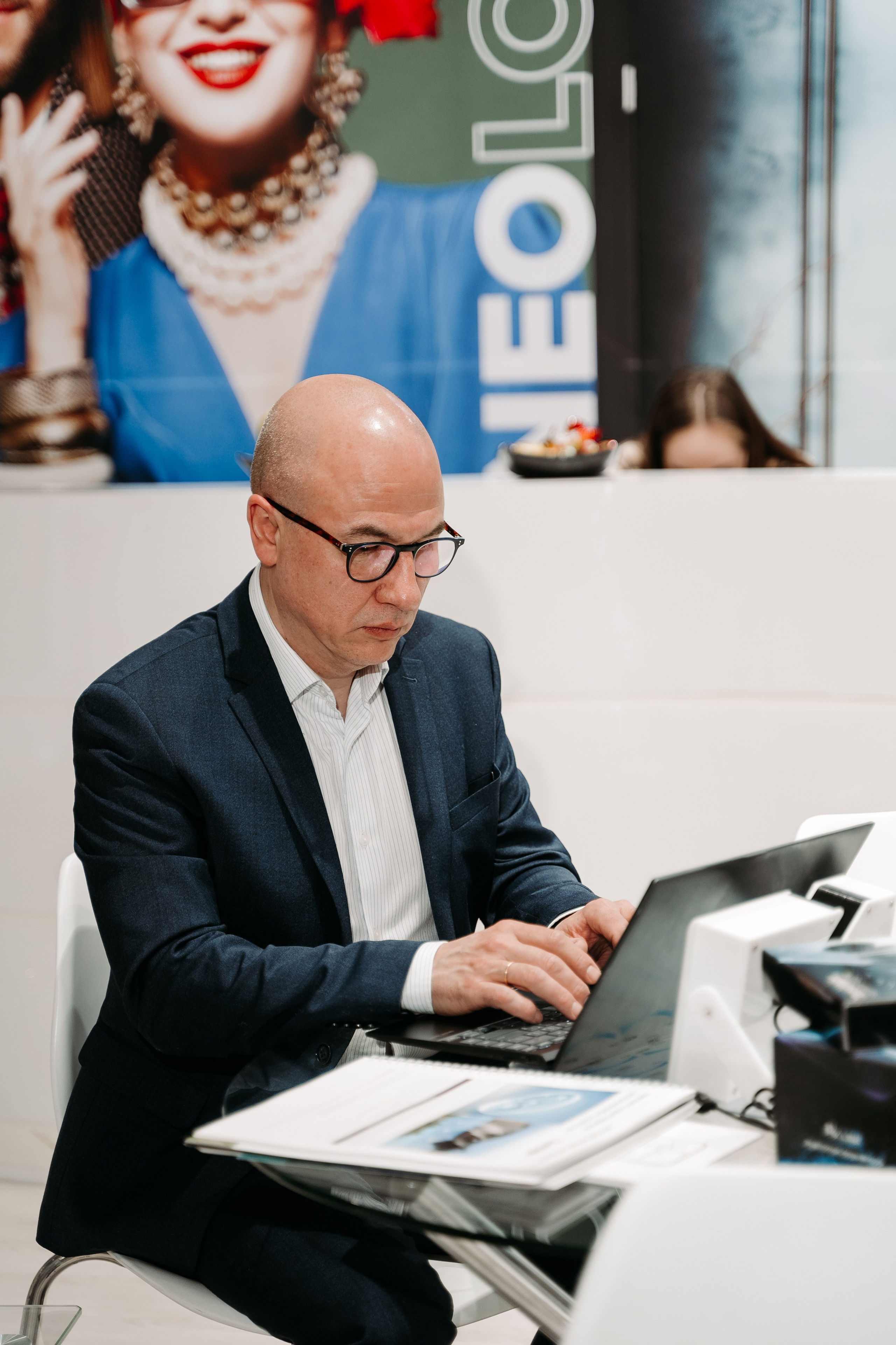 Оптическая_выставка. Репортажный и свадебный фотограф в Москве Рая Небогатова