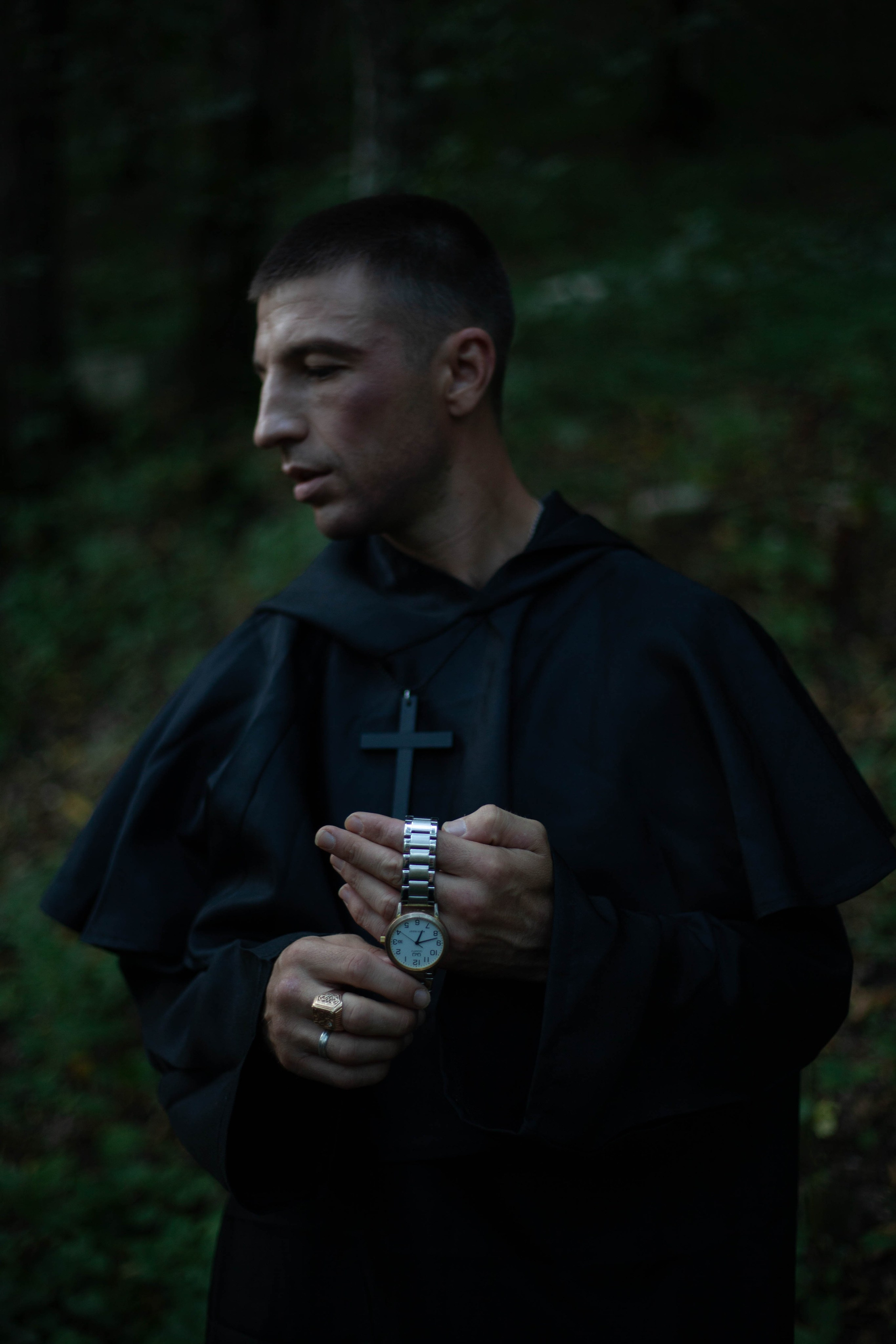 Клип. Уличный фотограф Города N