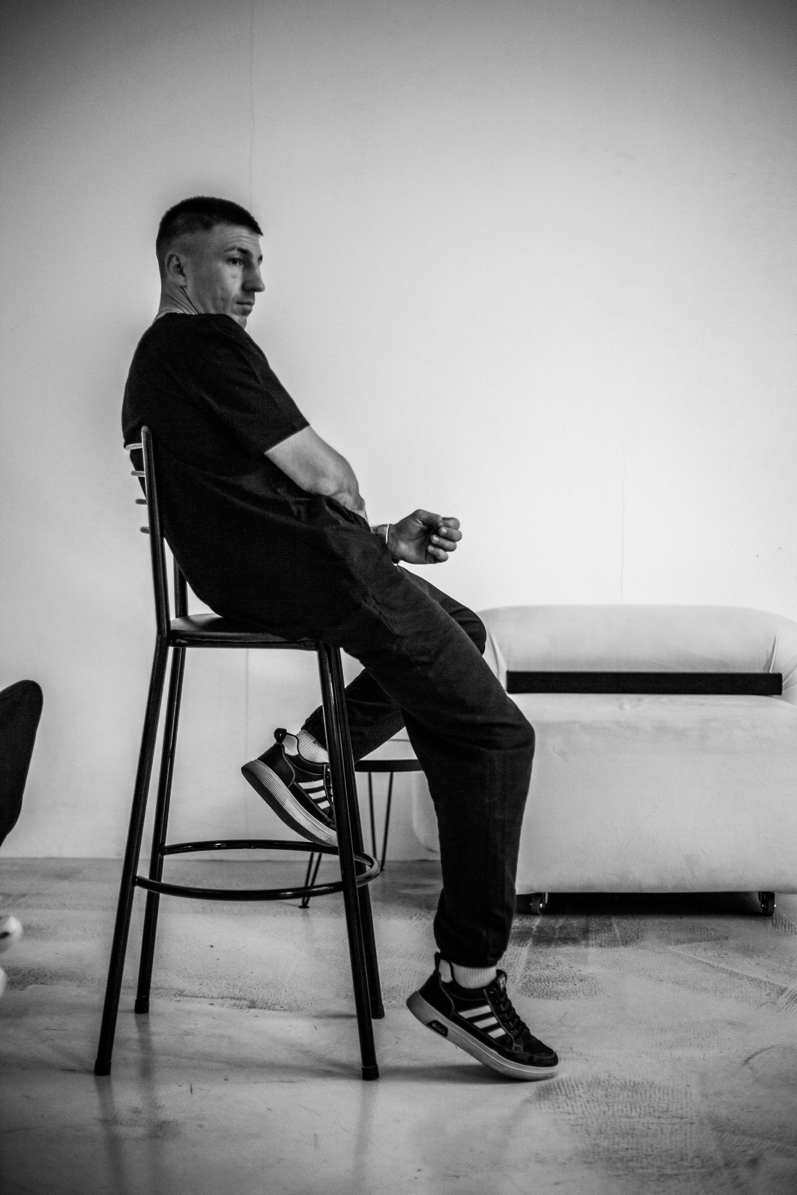 Студия. Уличный фотограф Города N