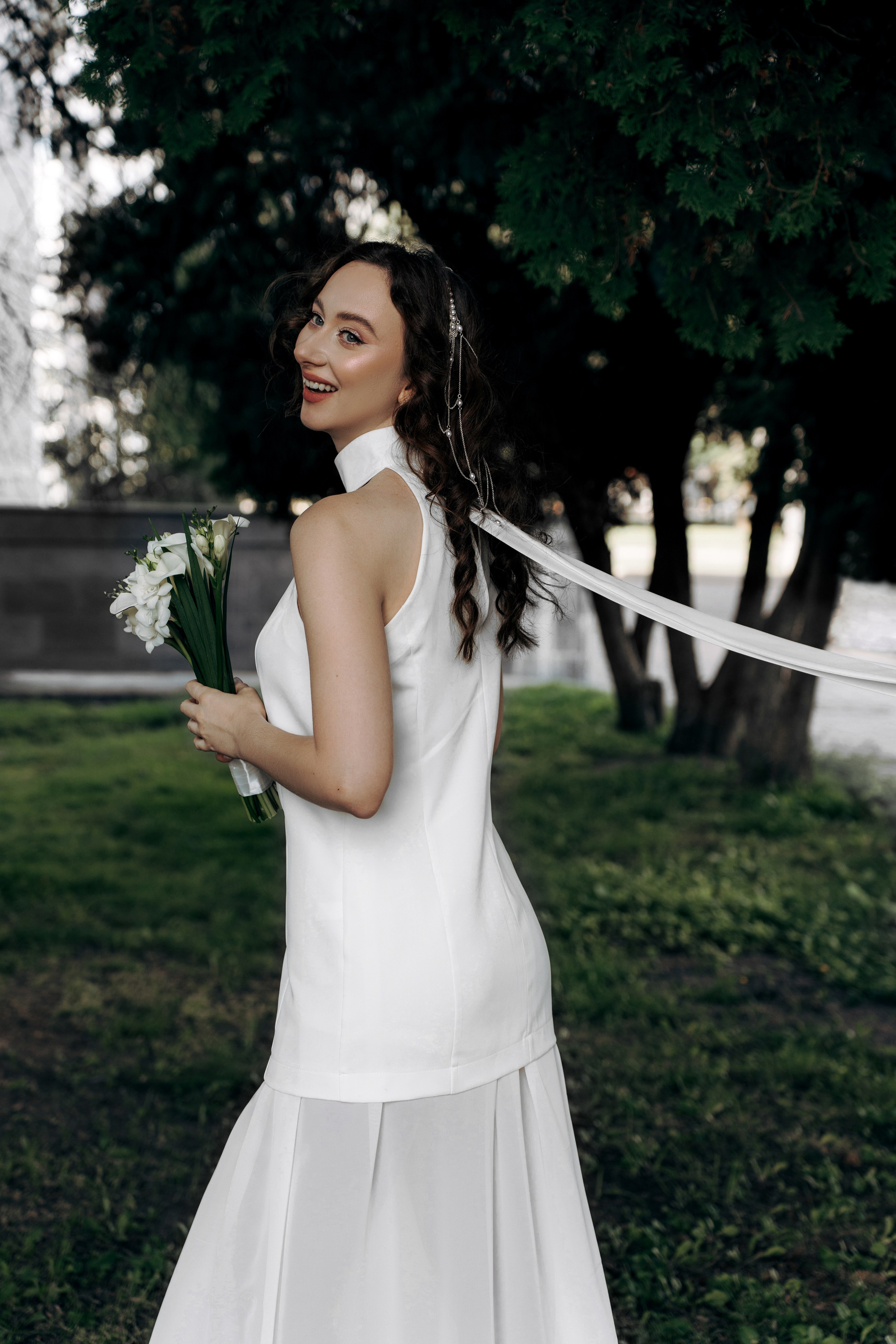 Любовь на фоне старого аэропорта. Ваш семейный фотограф в Минске — Вика Трегубова