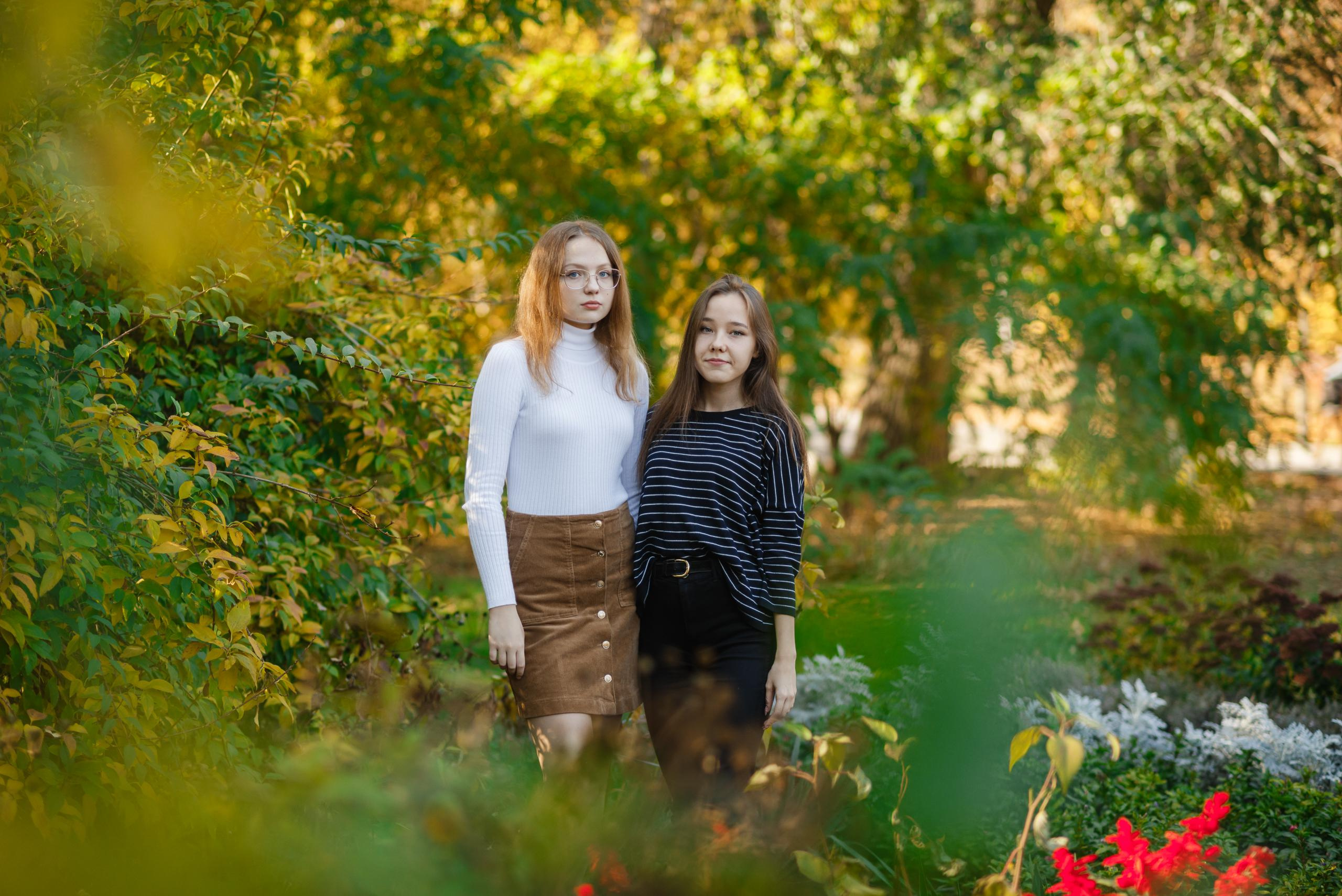 Уличная групповая съёмка. BookVa-выпускные альбомы