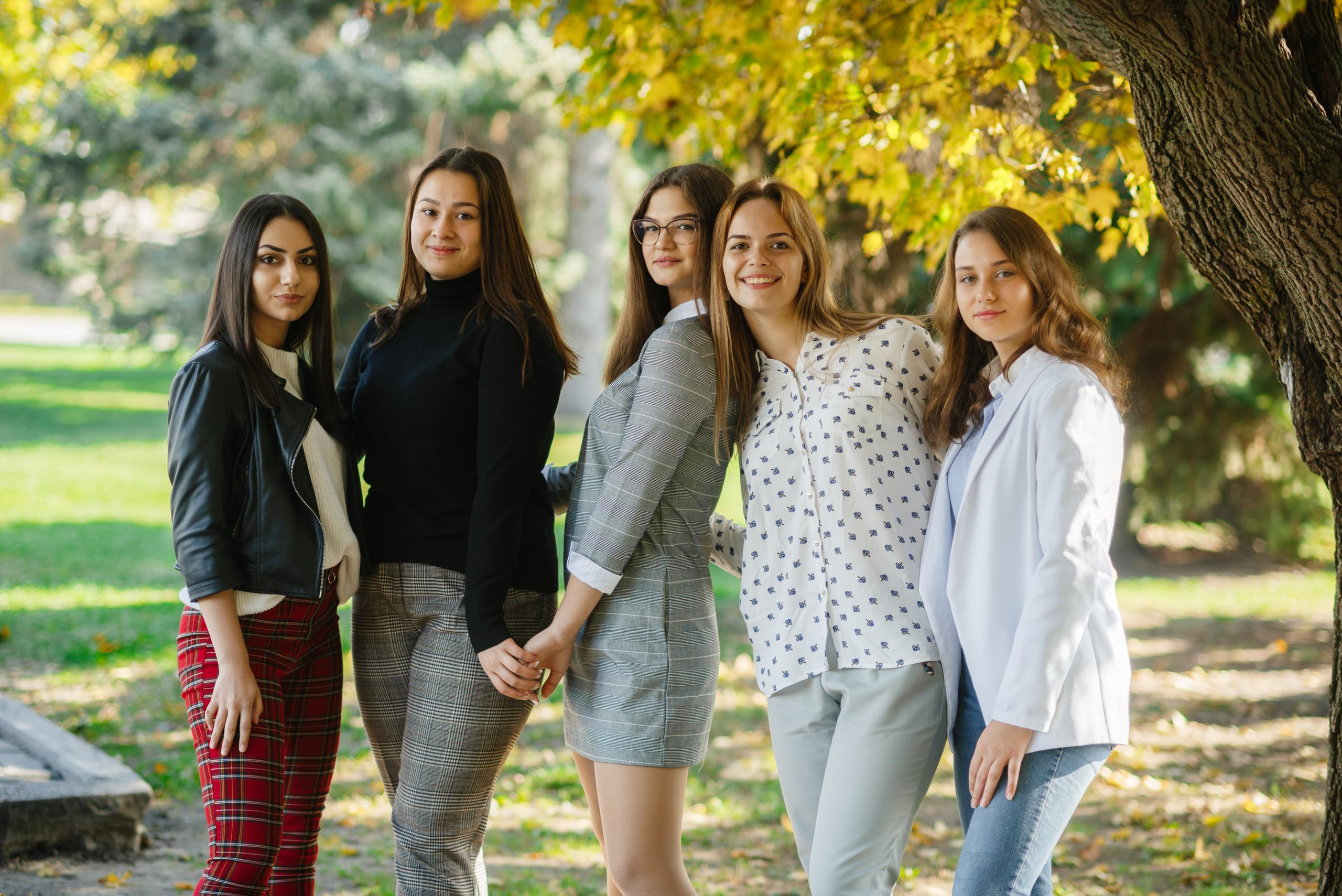 Уличная групповая съёмка. BookVa-выпускные альбомы