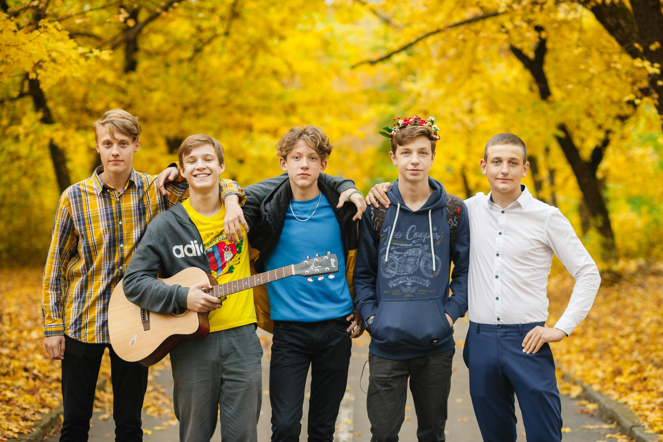 Уличная групповая съёмка. BookVa-выпускные альбомы