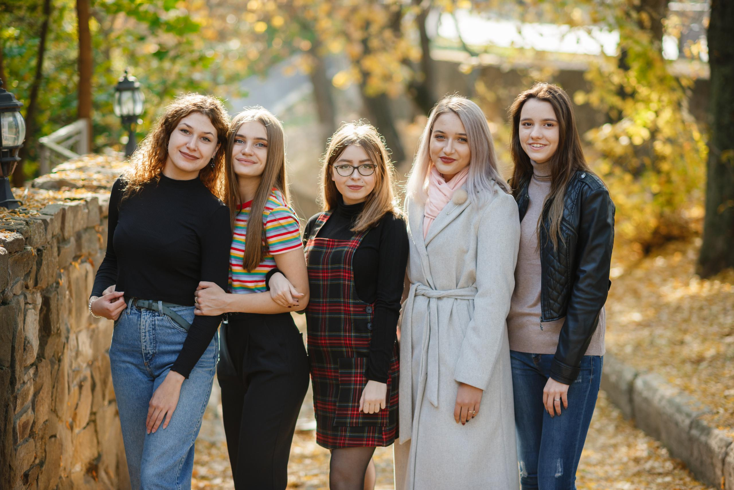 Уличная групповая съёмка. BookVa-выпускные альбомы