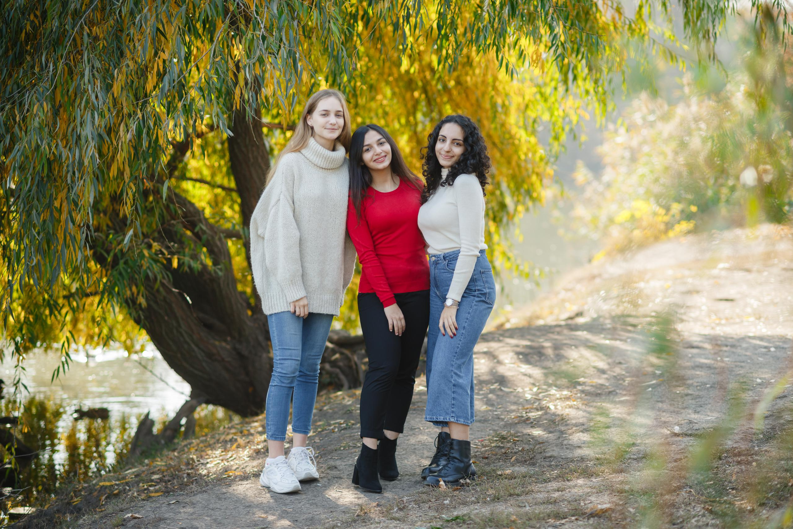 Уличная групповая съёмка. BookVa-выпускные альбомы