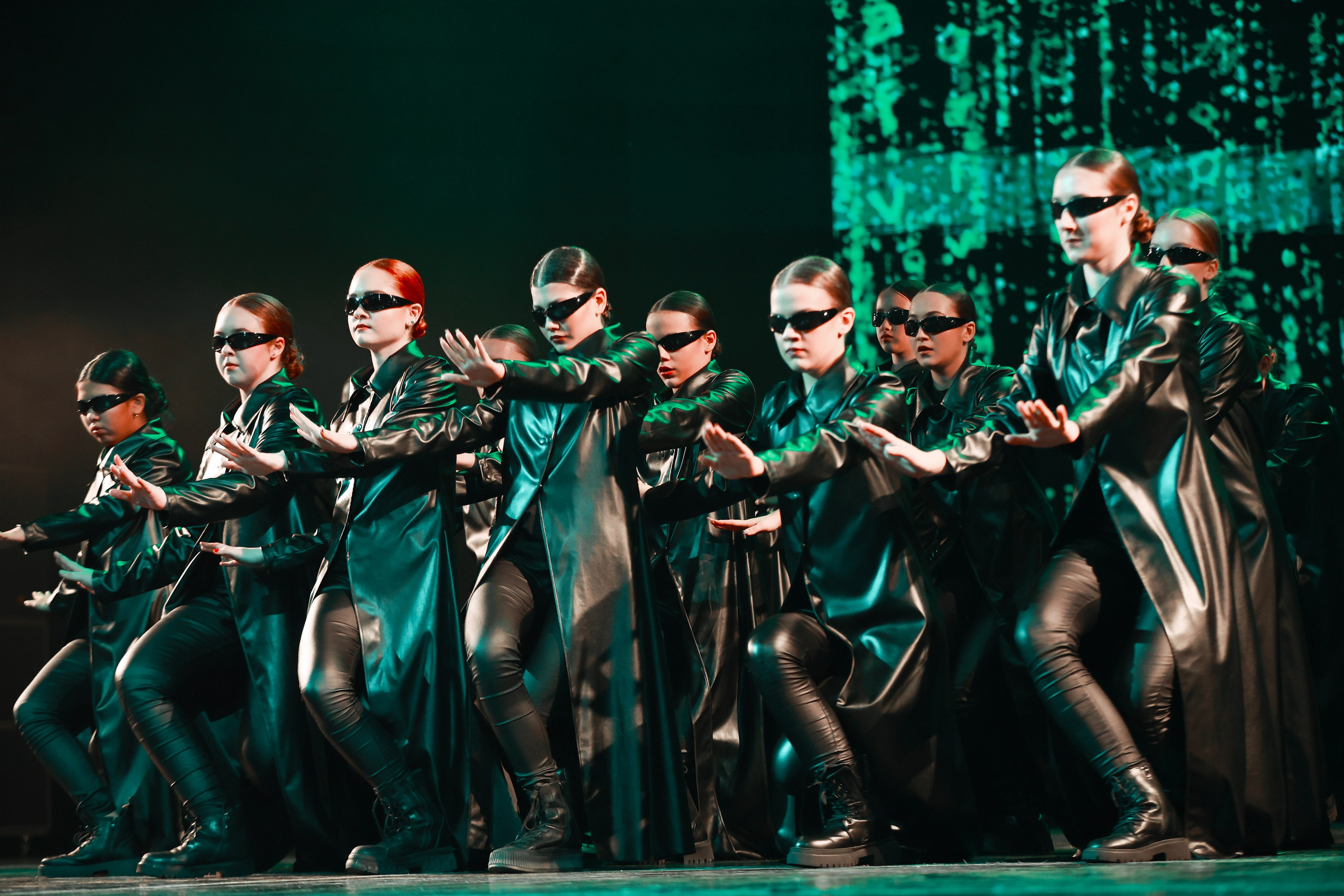 TODES Новогодняя перезагрузка 2024. MIG — студия спортивной фотографии Михаила Голянского