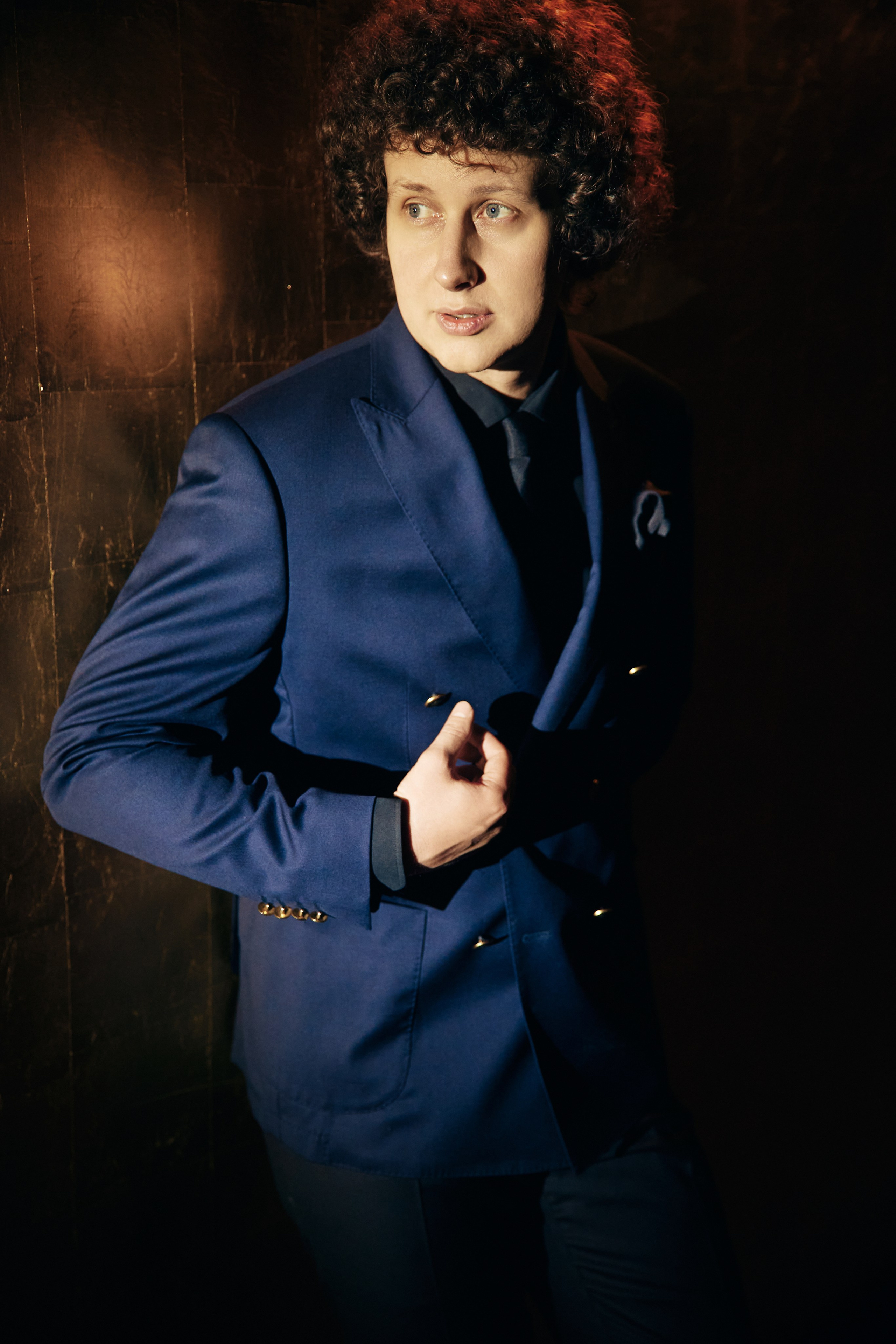 Фотосессия для ведущего Евгения Калашникова: создание стильного визуального контента для личного бренда. Дмитрий Мазуркевич: Профессиональный Репортажный Фотограф