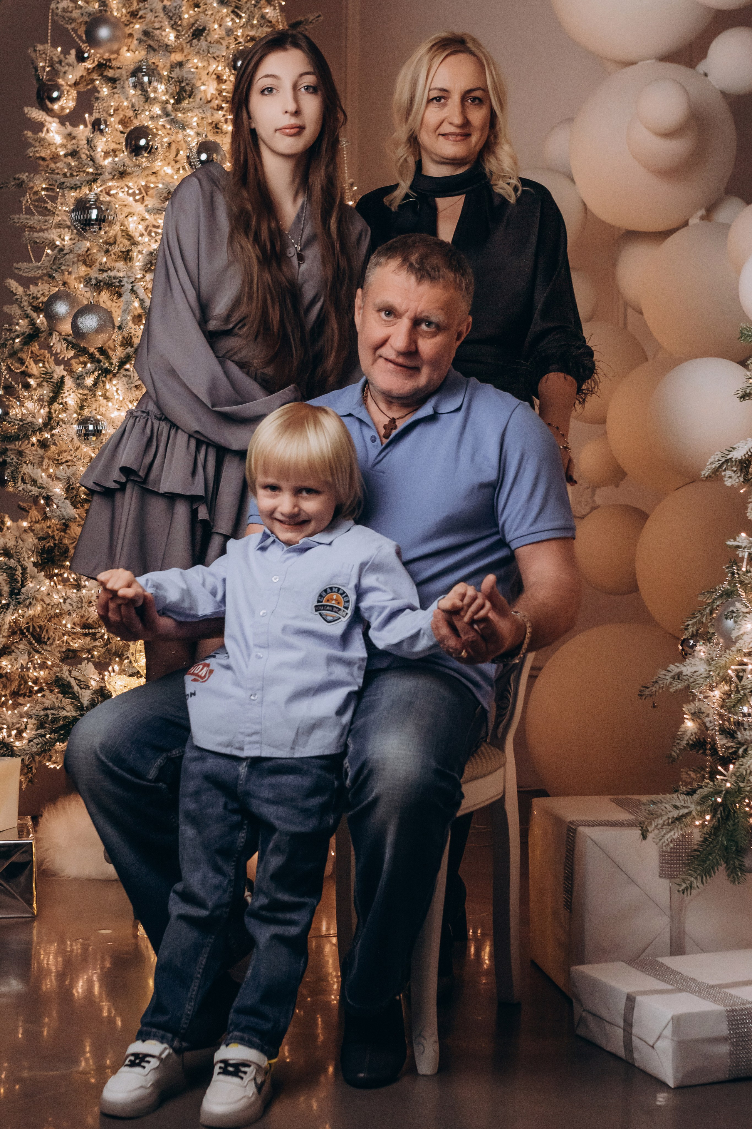 Семейный новый год. Фотограф Красноярск Архипова Алина