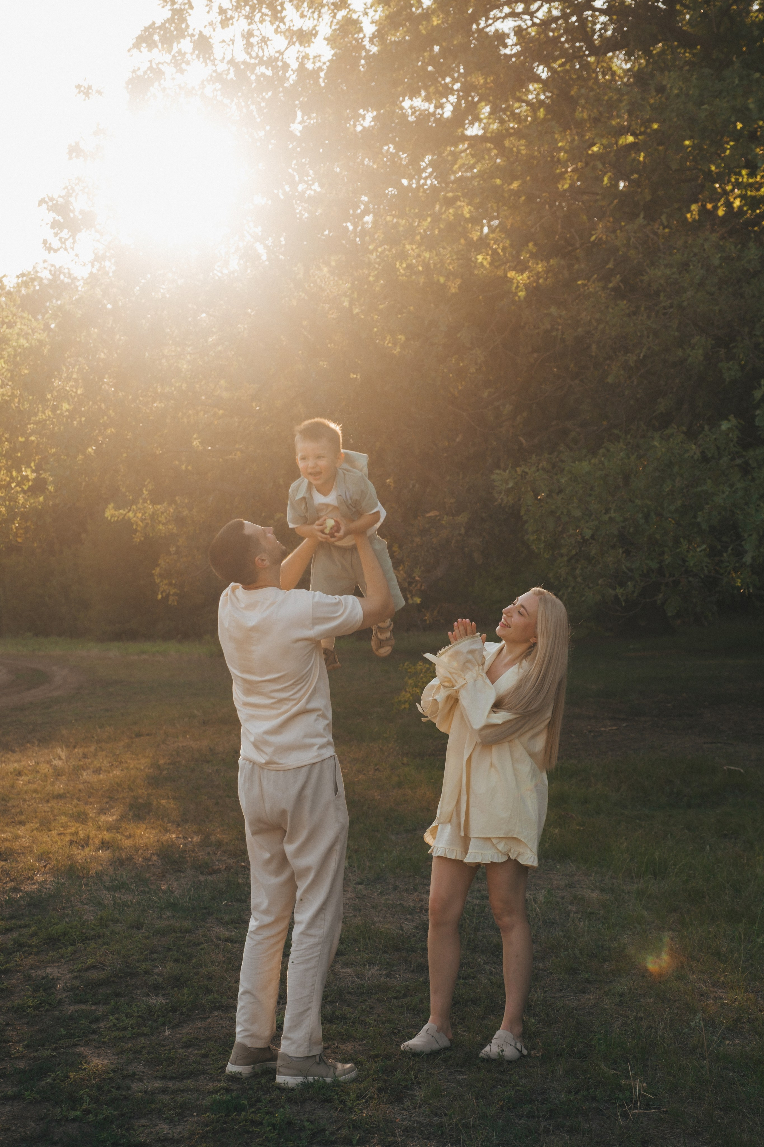 Вика, Дима и Мирон. Свадебный и семейный фотограф в Волгограде