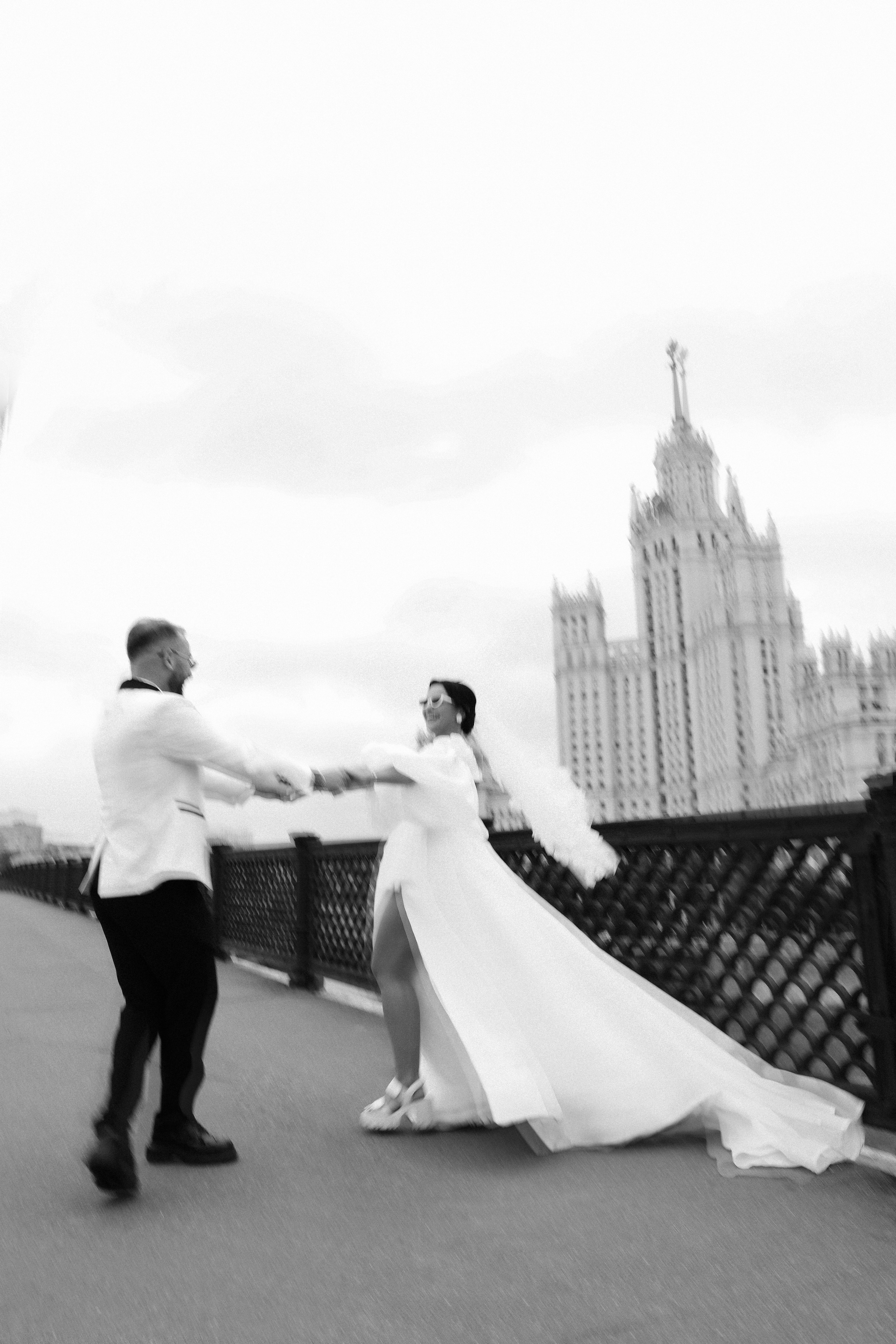 Т. + А. Роспись в Сити, прогулка по набережным Москвы. Семейный и lovestory фотограф в Москве Светлана Коняхина