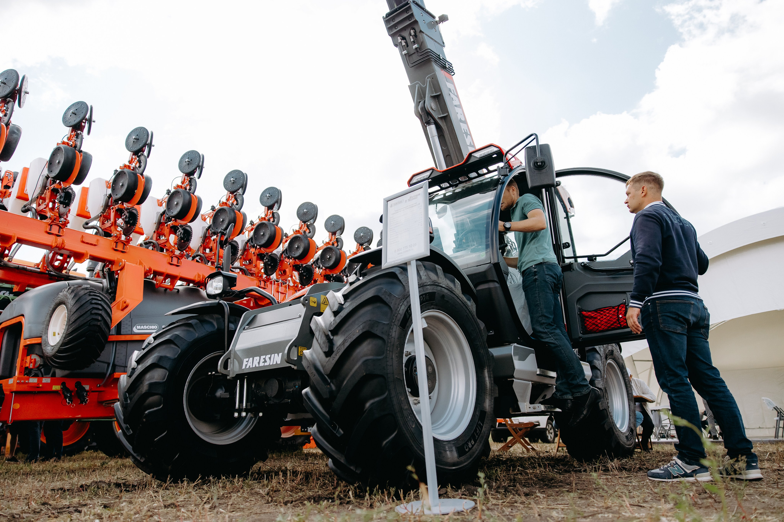 Мировая Техника — День поля. Фотограф в Саратове Александр Кухаренко. И не только в Саратове :)