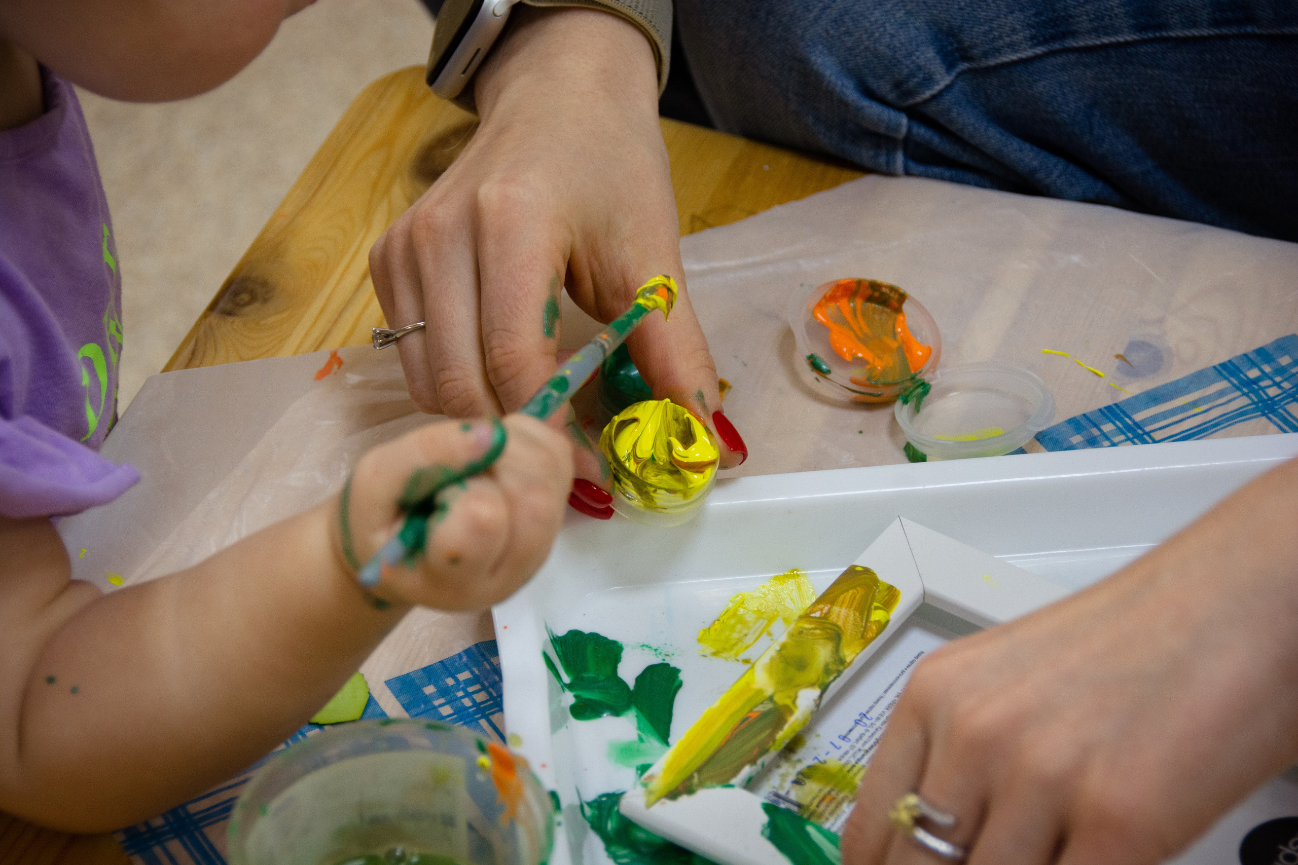 День матери. Дальневосточный Монтессори Центр. Семейный и репортажный фотограф в Хабаровске Татьяна Болычева