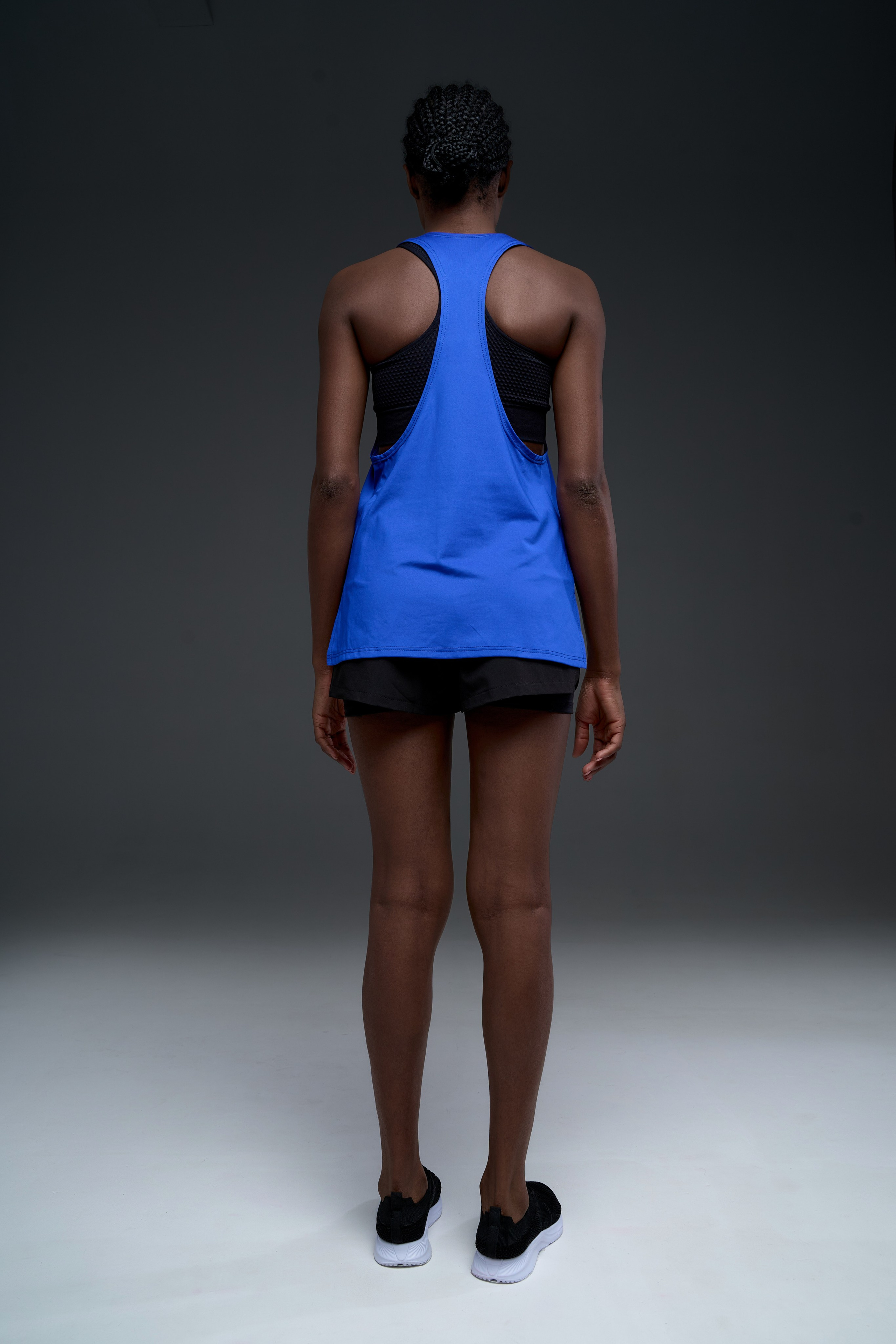 Спортивные футболки. Фотограф для маркетплейсов в Москве