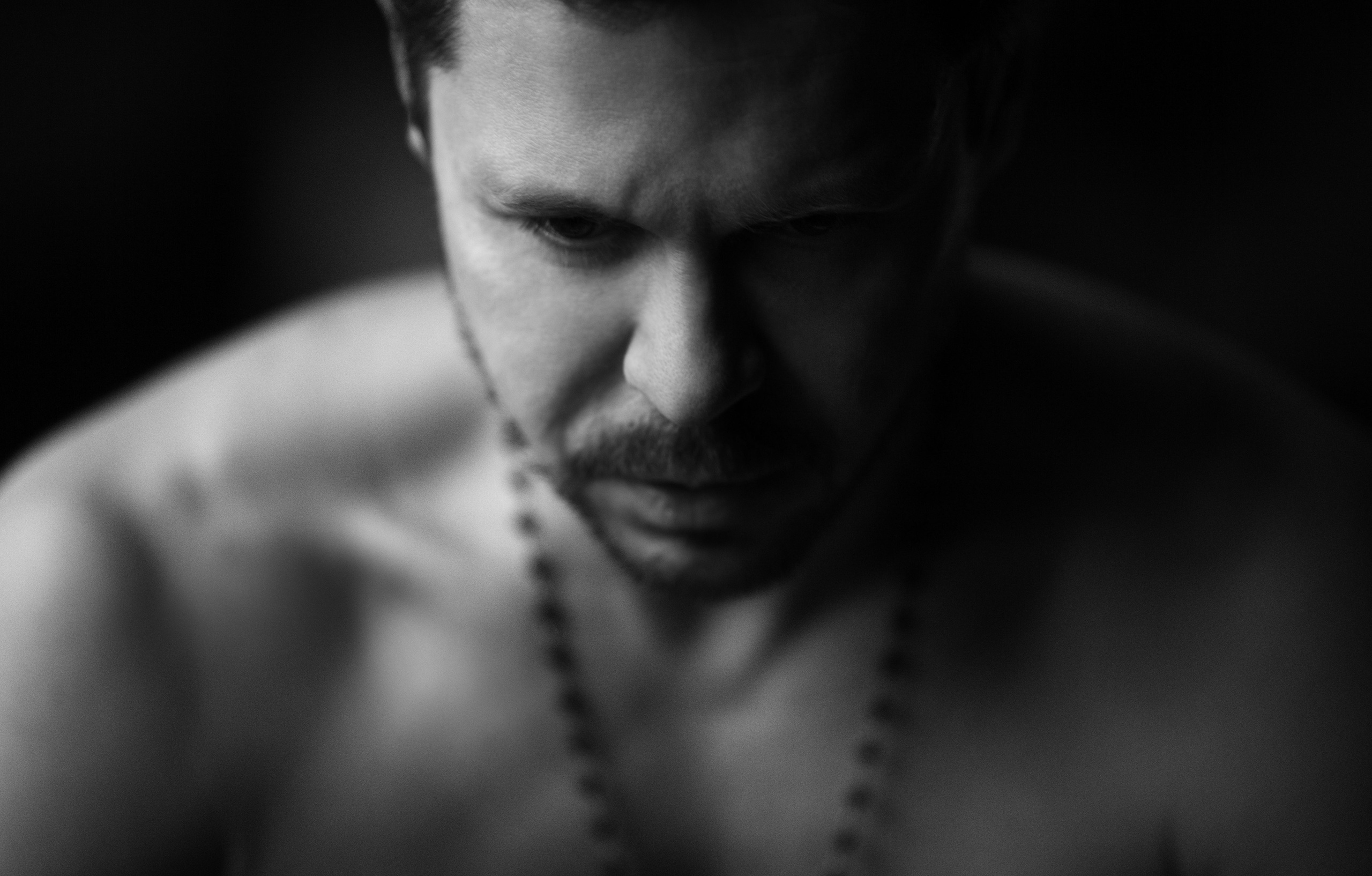 Черно-белая фотография. Женский портрет. Мужской портрет. Профессиональный фотограф в Москве Дмитрий Постнов / Niko Nikolas