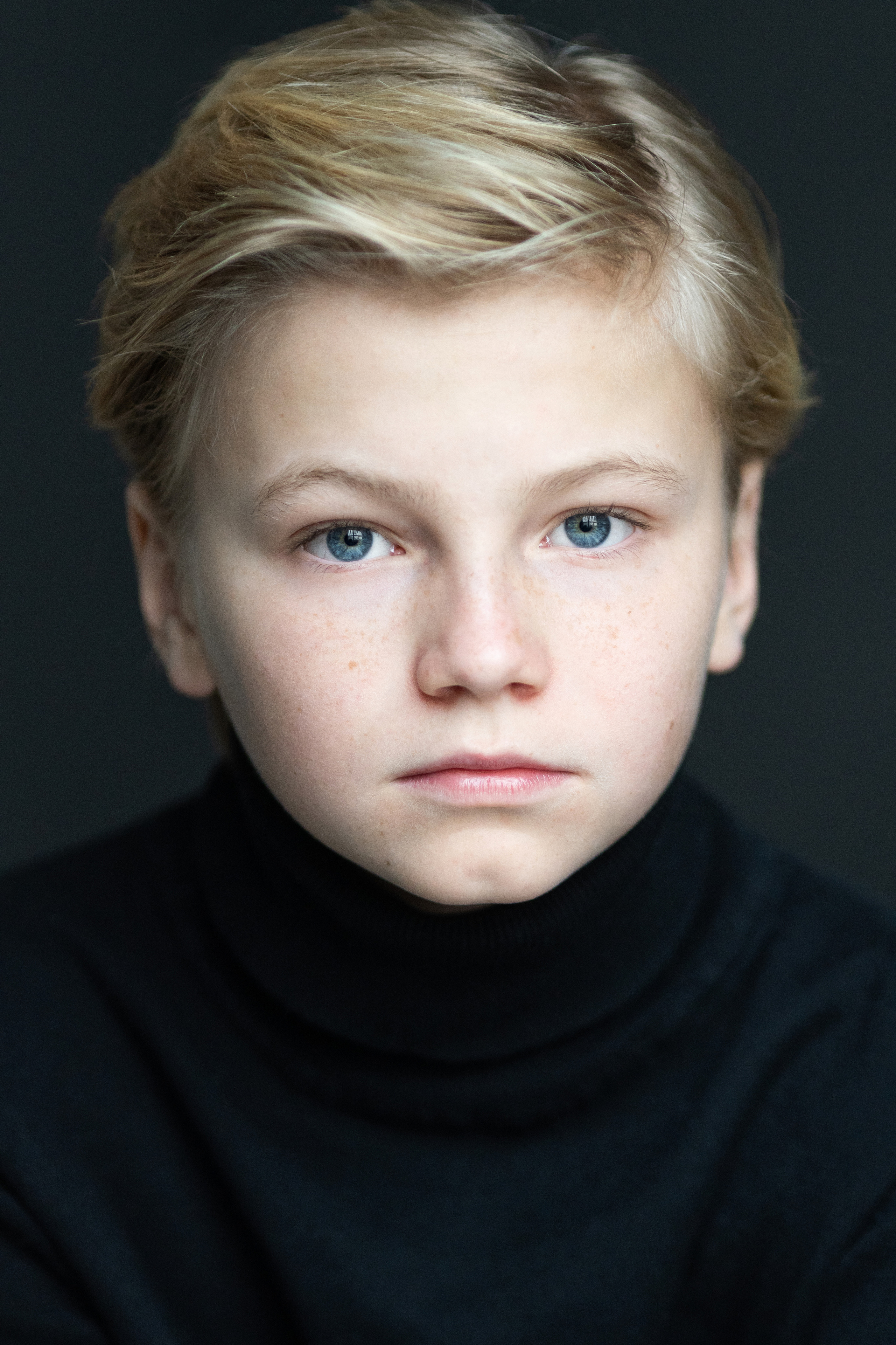 Актёрские портреты. Актёрский хэдшот. Профессиональный фотограф в Москве Дмитрий Постнов / Niko Nikolas
