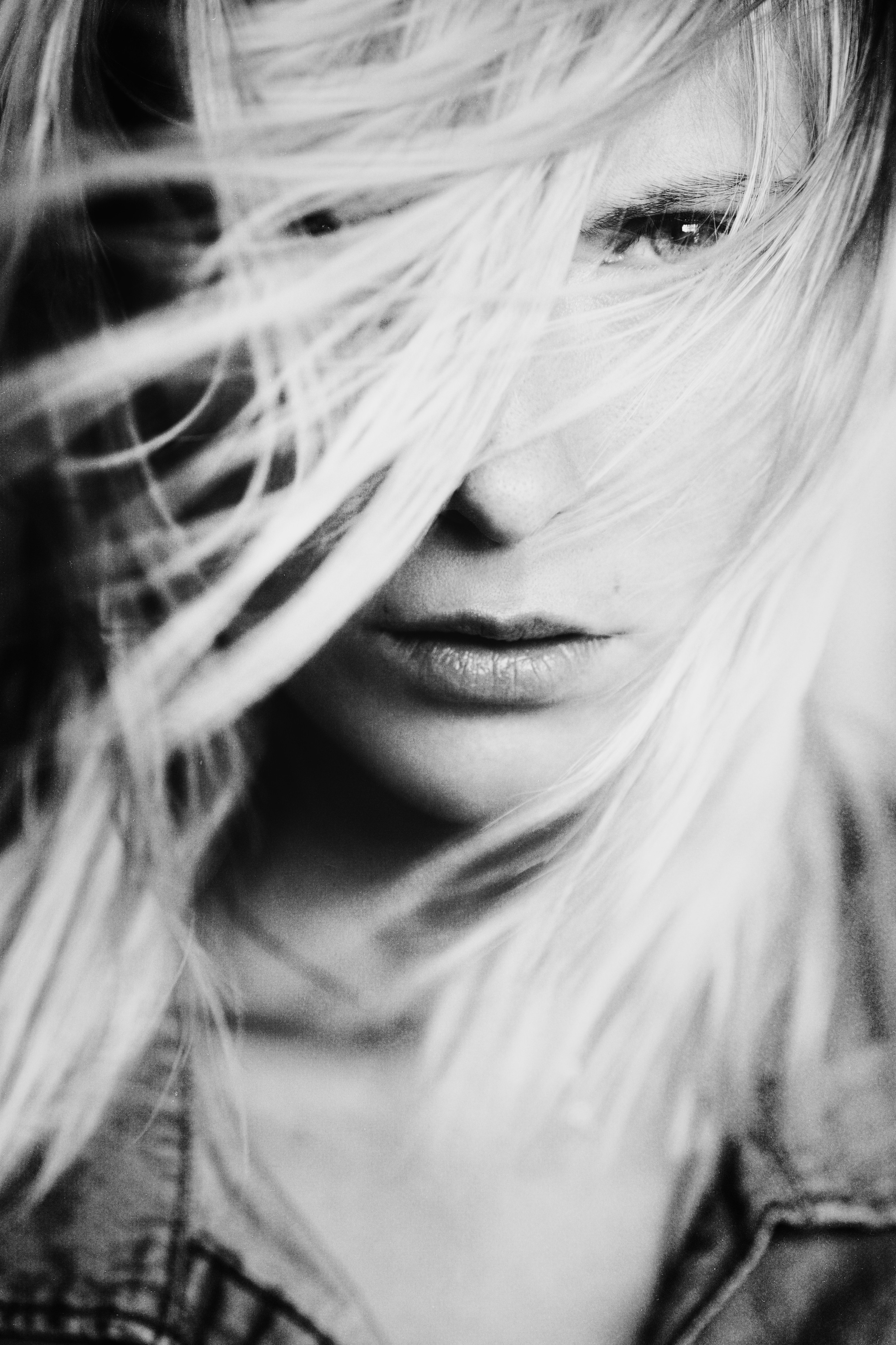 Черно-белая фотография. Женский портрет. Мужской портрет. Профессиональный фотограф в Москве Дмитрий Постнов / Niko Nikolas