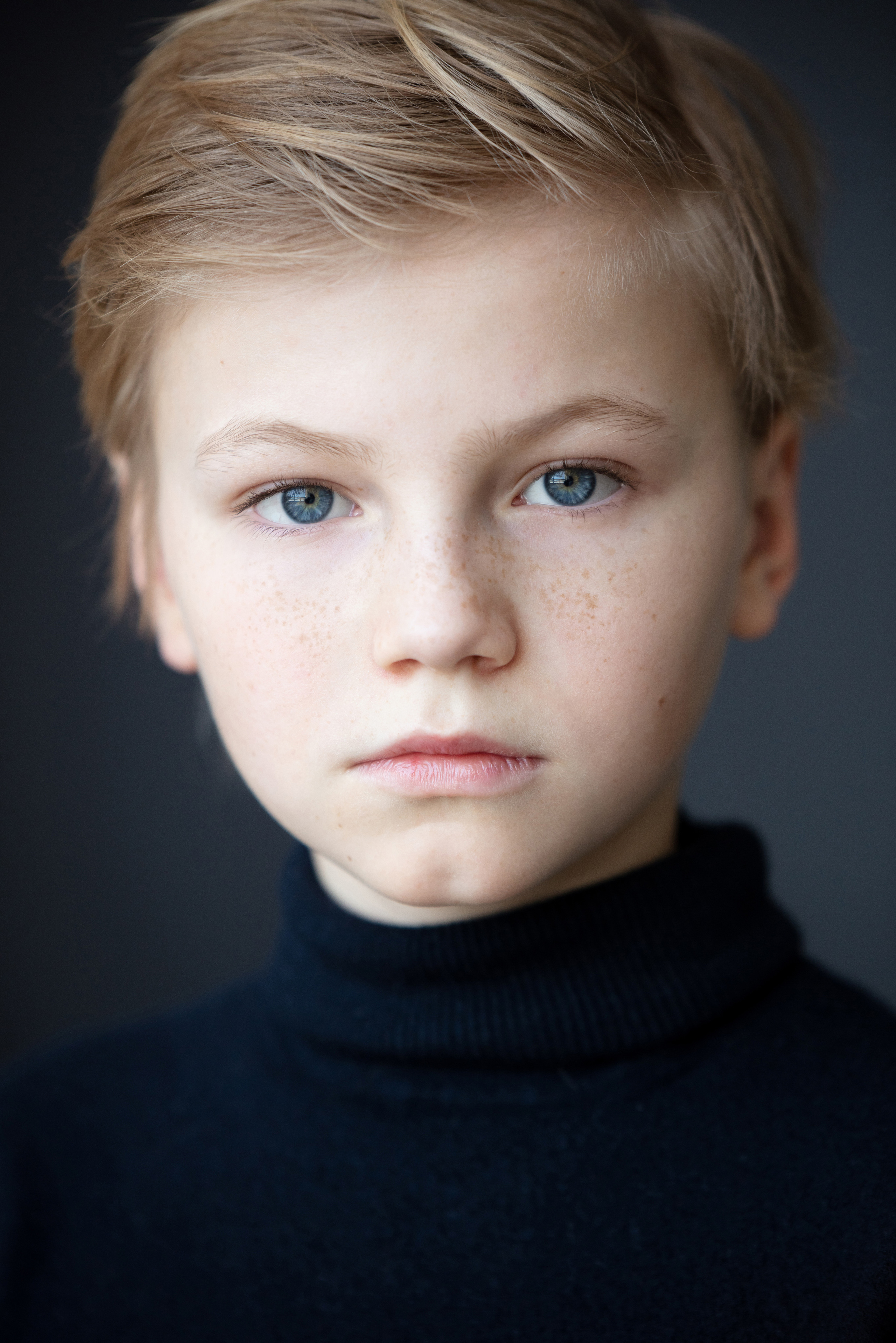 Актёрские портреты. Актёрский хэдшот. Профессиональный фотограф в Москве Дмитрий Постнов / Niko Nikolas