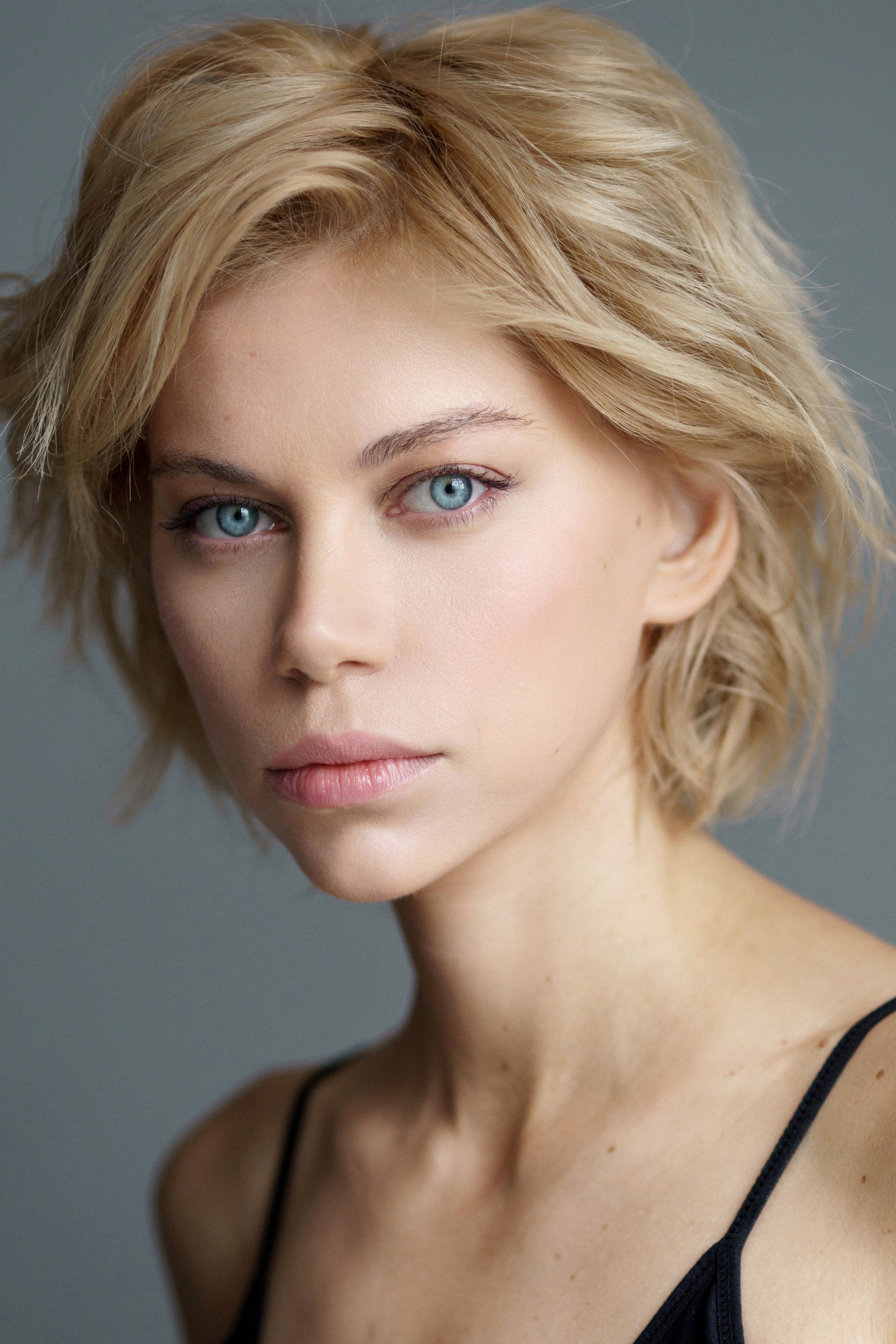 Актёрские портреты. Актёрский хэдшот. Профессиональный фотограф в Москве Дмитрий Постнов / Niko Nikolas