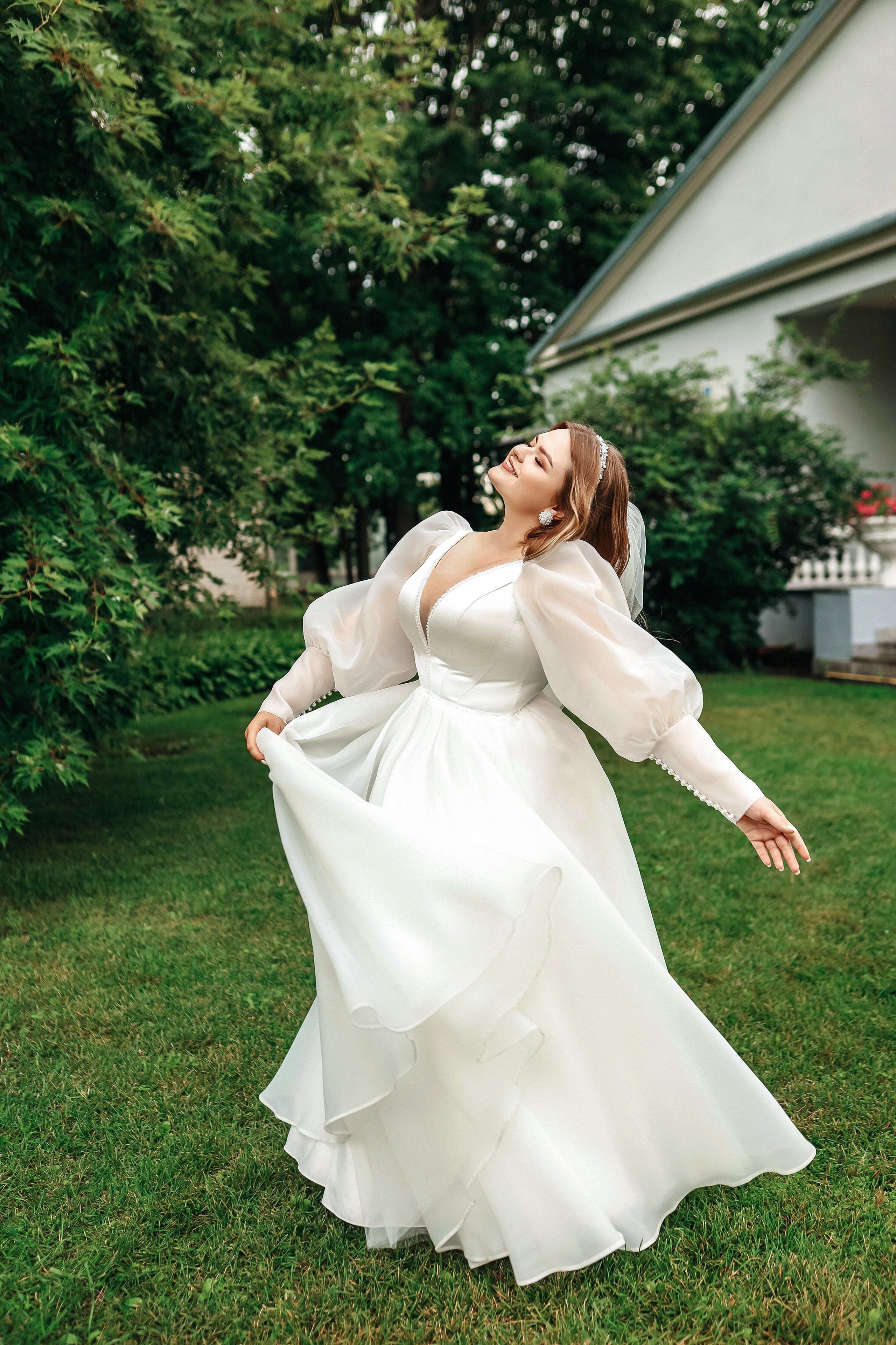 Свадебная фотосессия ВДНХ. Свадебный и семейный фотограф в Москве