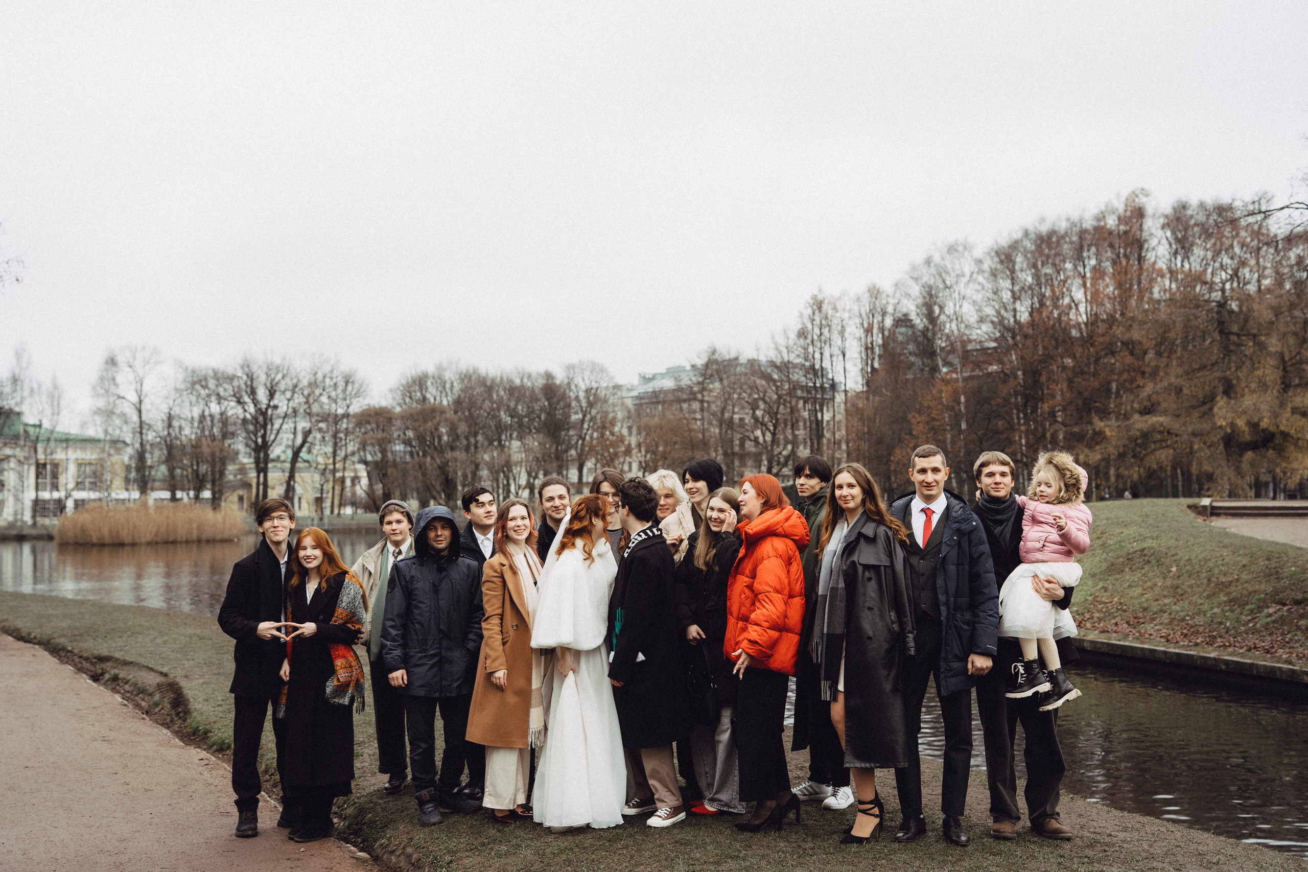 СВАДЕБНАЯ СЬЕМКА ВО ВТОРОМ ДВОРЦЕ С ГОСТЯМИ И ПРОГУЛКА В ТАВРИЧЕСКОМ САДУ. Профессиональный фотограф, Санкт-Петербург — Виктория Богомолова