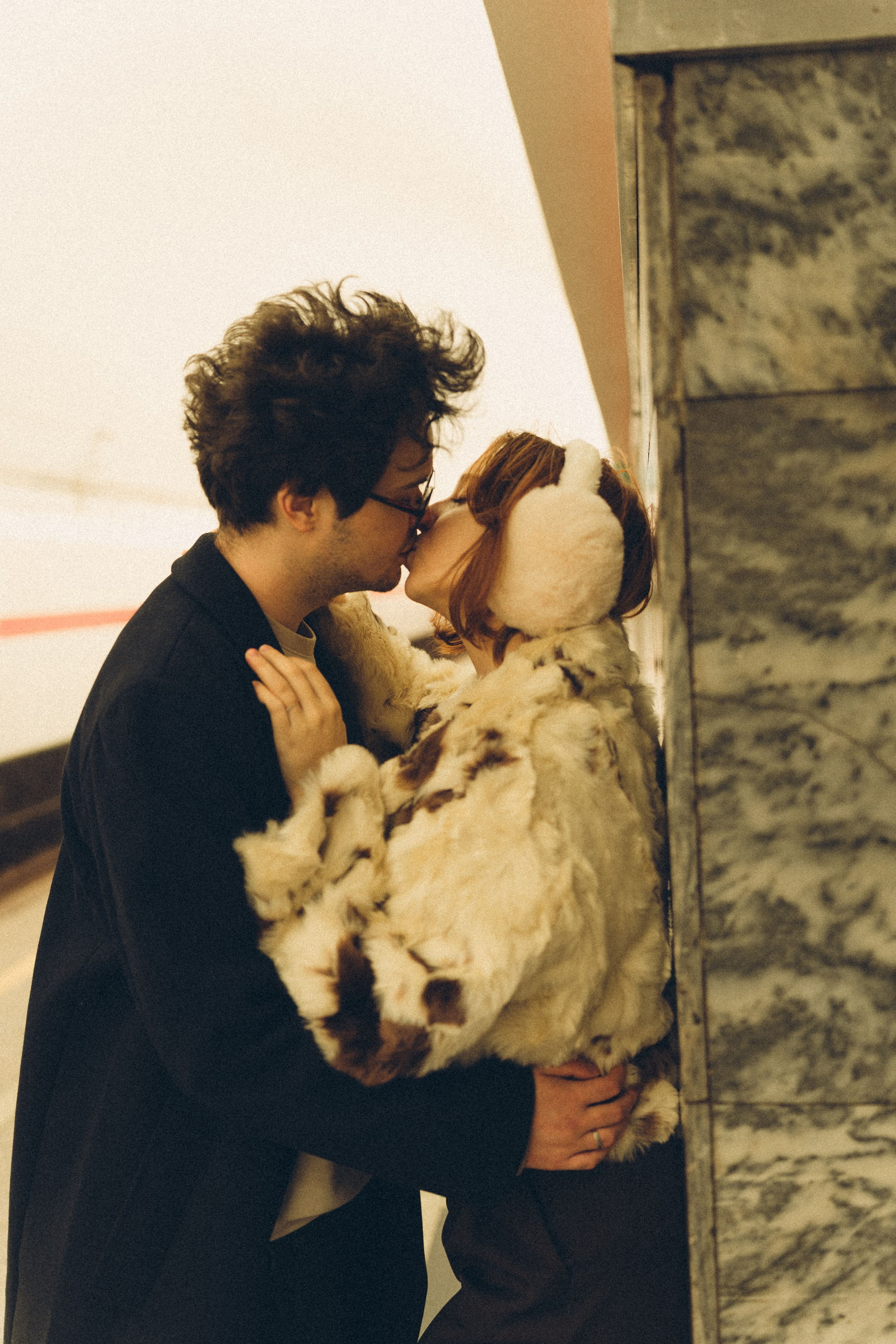 НОВОГОДНЯЯ ФОТОСЕСИИЯ ПАРЫ В МЕТРО ЛЮБОВЬ. Профессиональный фотограф, Санкт-Петербург — Виктория Богомолова