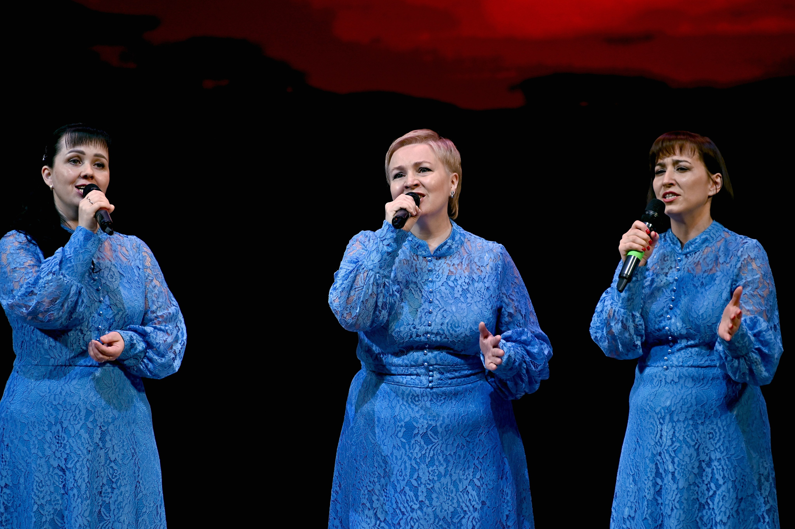 ФОТОГРАФ ВАШИХ МЕРОПРИЯТИЙ РЯЗАНЬ СЕРГЕЙ КЛЮЕВ Концертная фотография близка к репортажу и портретной съемке