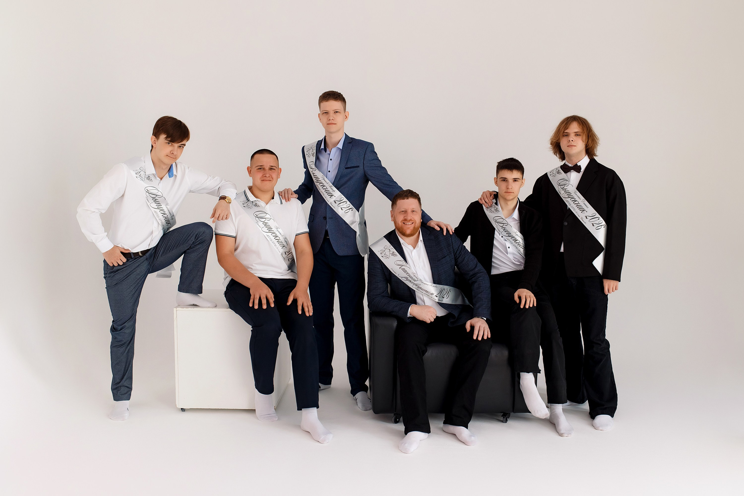 11 класс съемка в тудии. Фотограф Любовь Корниенко, Примоский край