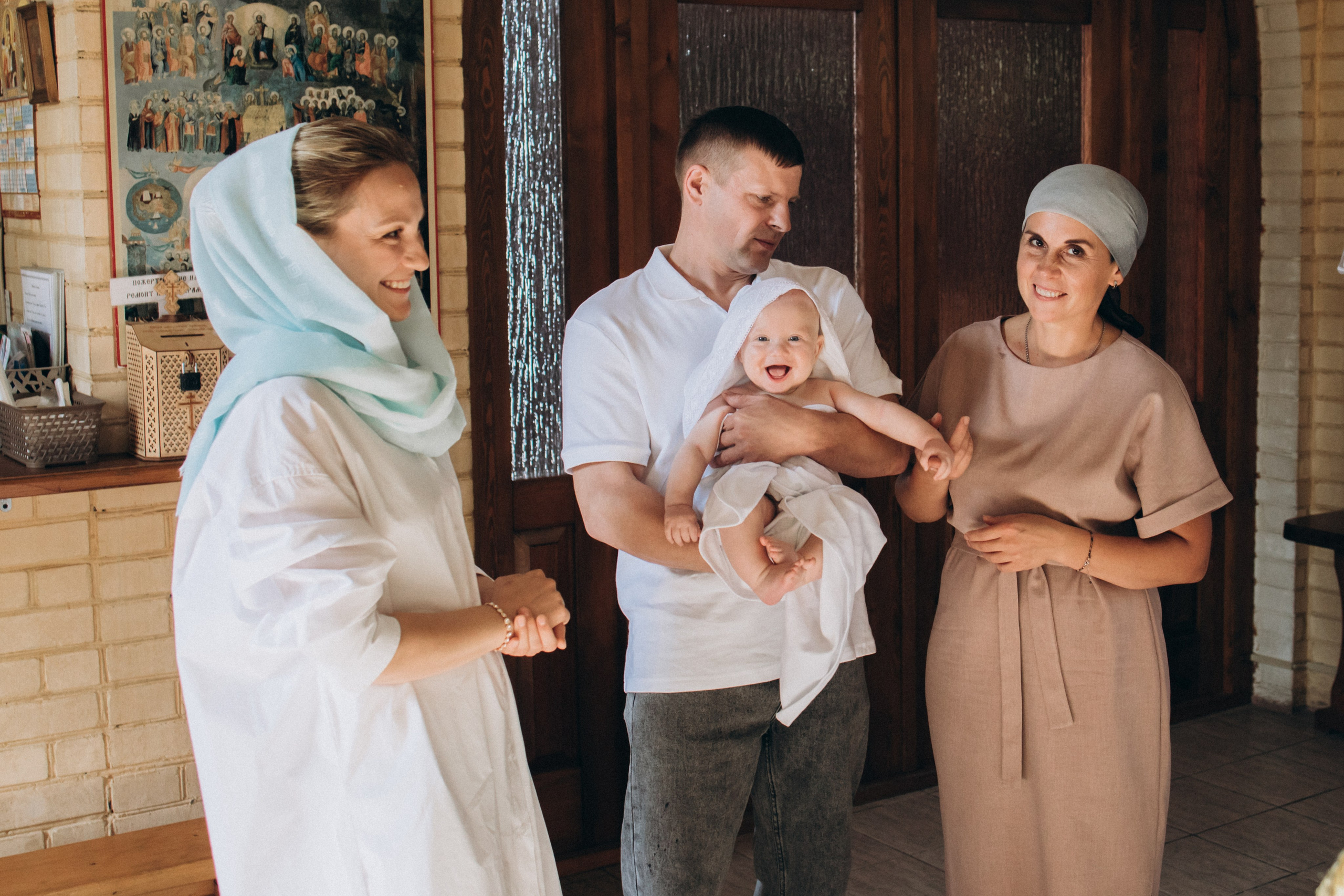 Таинство Крещения Антона в Церкви Архангела Михаила. Детский и семейный фотограф в Пушкино, Мытищи, Москва Сергеева Светлана